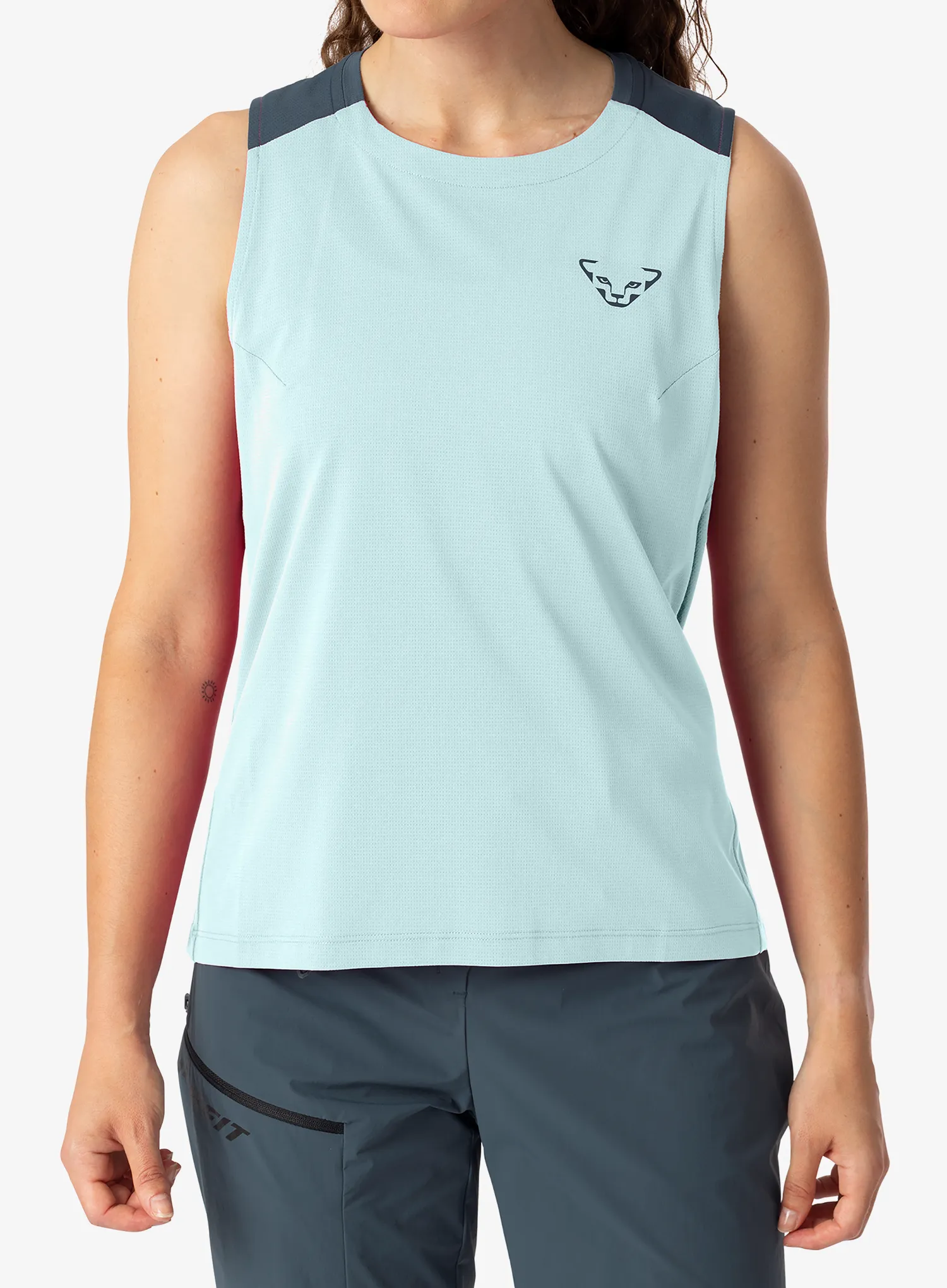 qweDynafitTransalperTankcloudblue4053866846608a.webp