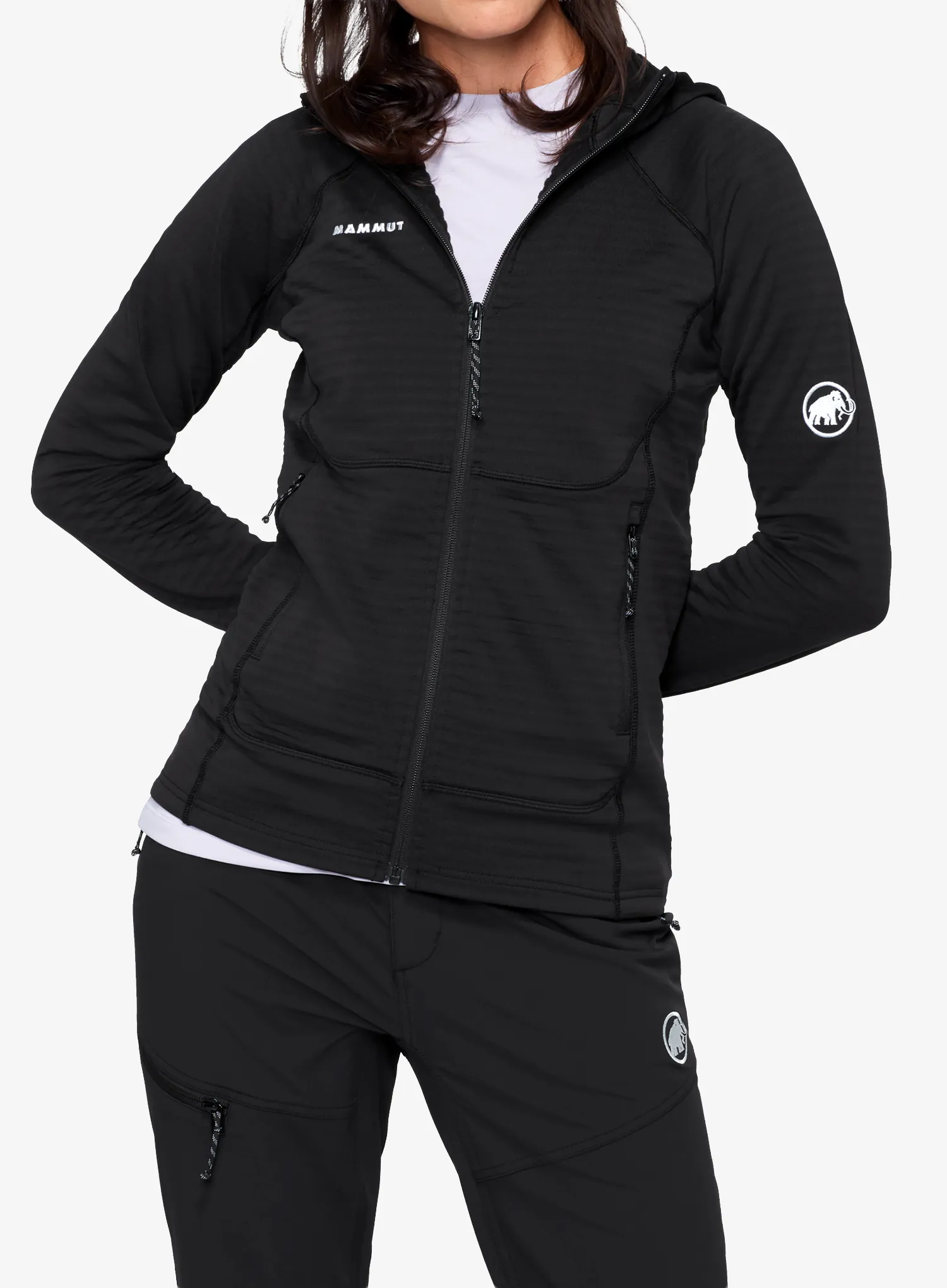 qweMammutTaissMLHoodedJacketblack7619876918604a.webp
