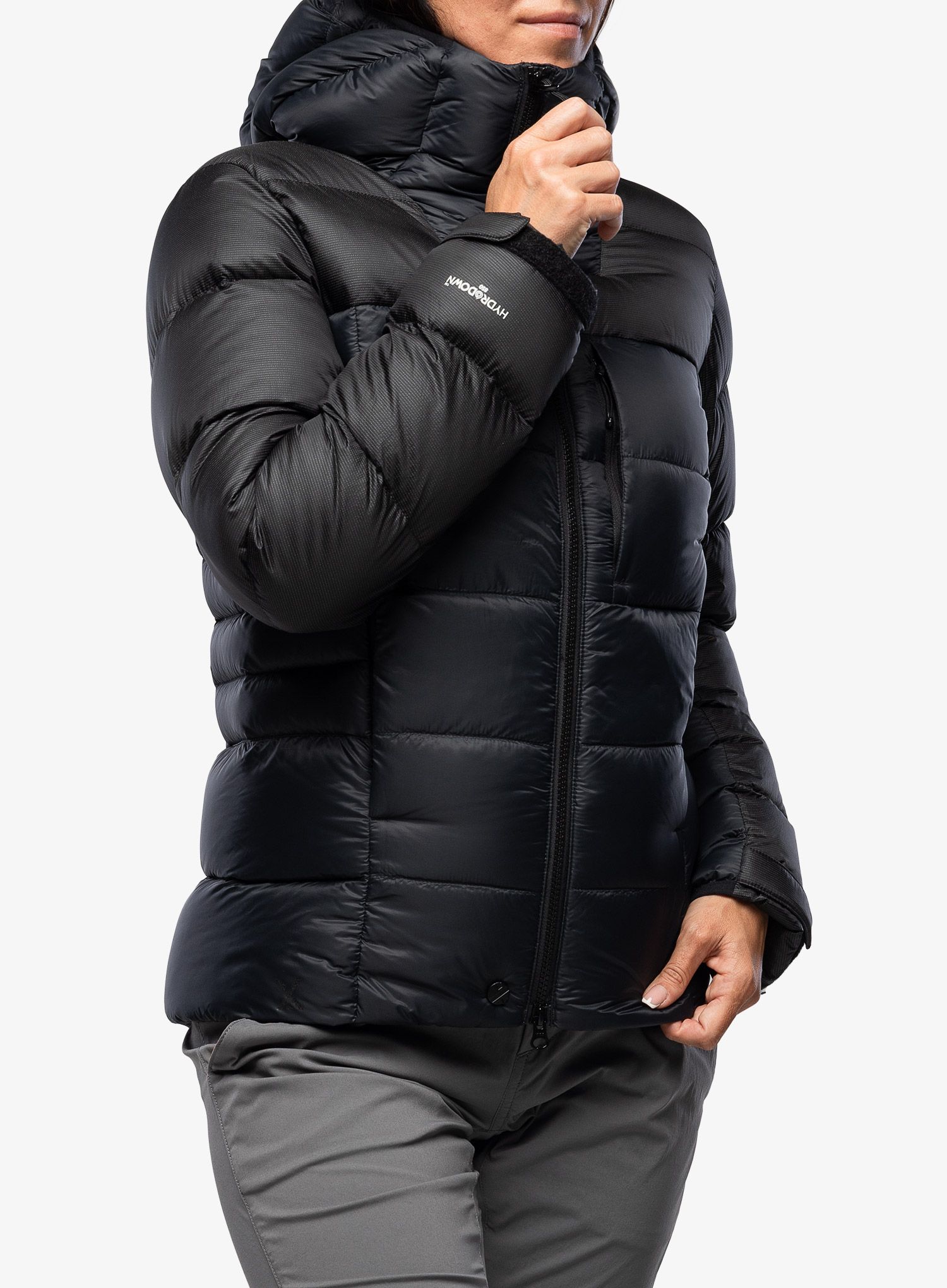 Pūkinė striukė moterims Berghaus MTN Arete Ultra Down Hoody - black/black