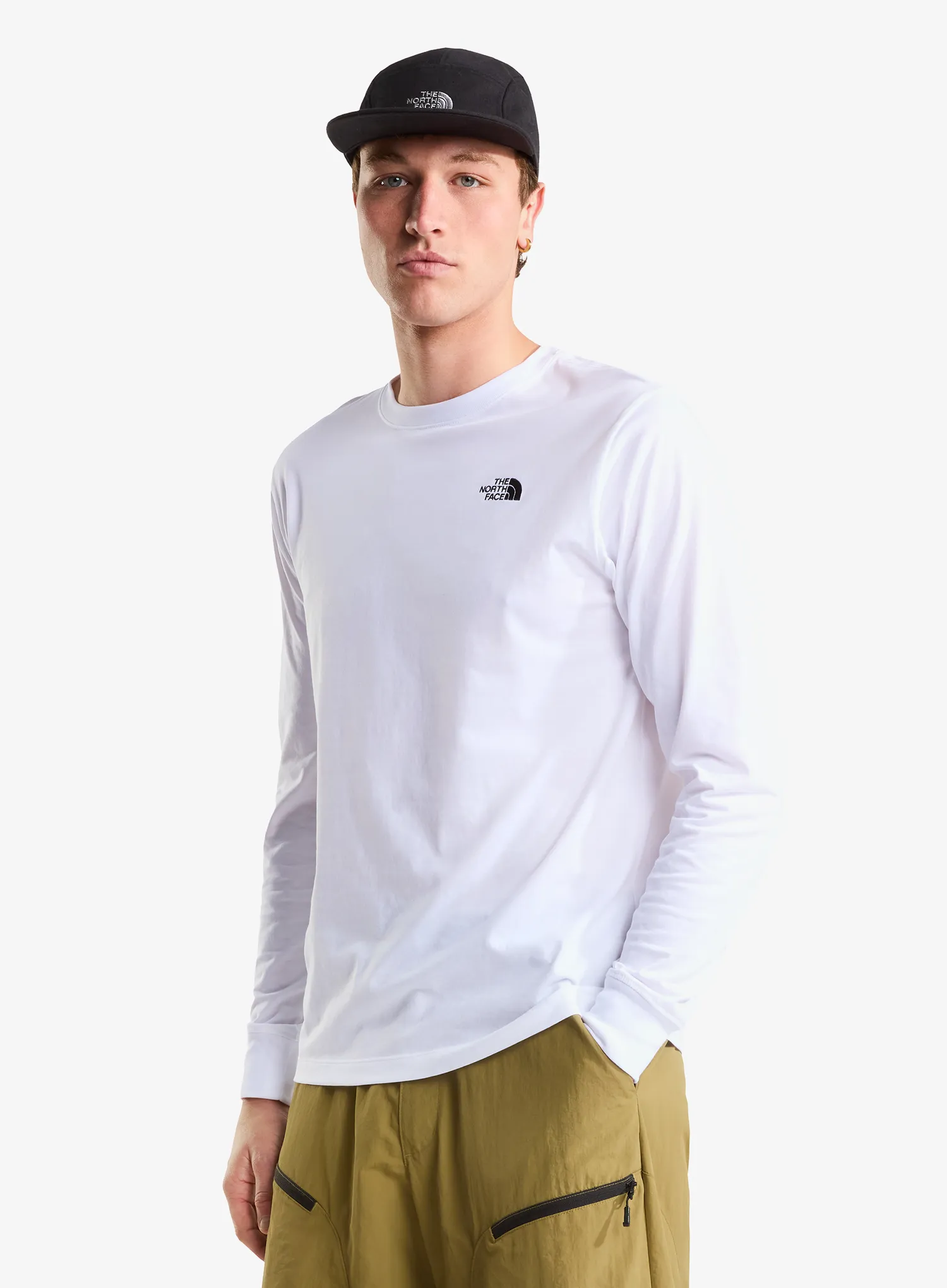 TheNorthFaceEvolutionSimpleDomeRegularLS_tnfwhite_fw26_197804154937_1_079.webp