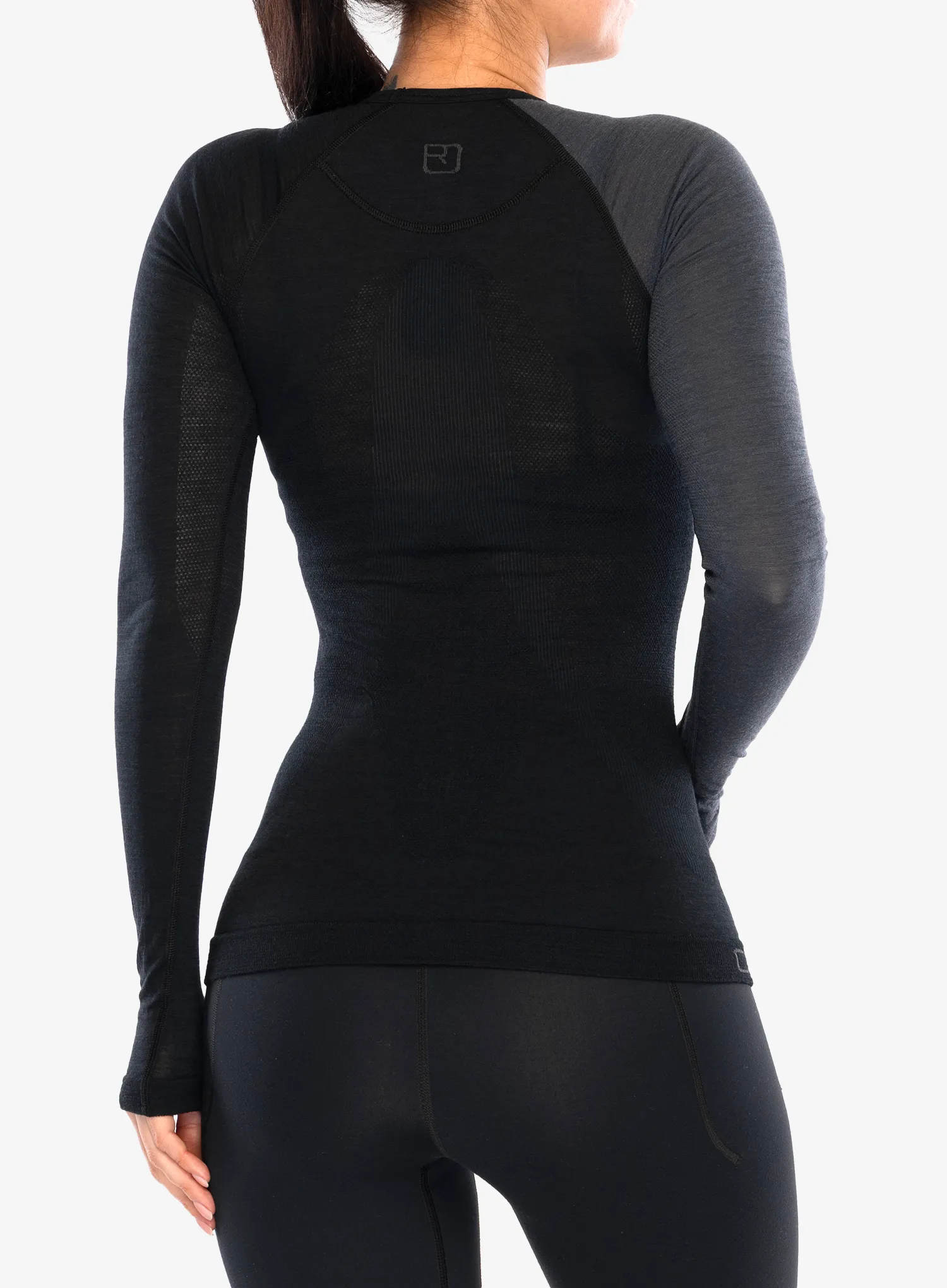 Moteriškas termoaktyvus džemperis Ortovox 120 Comp Light Long Sleeve - black raven