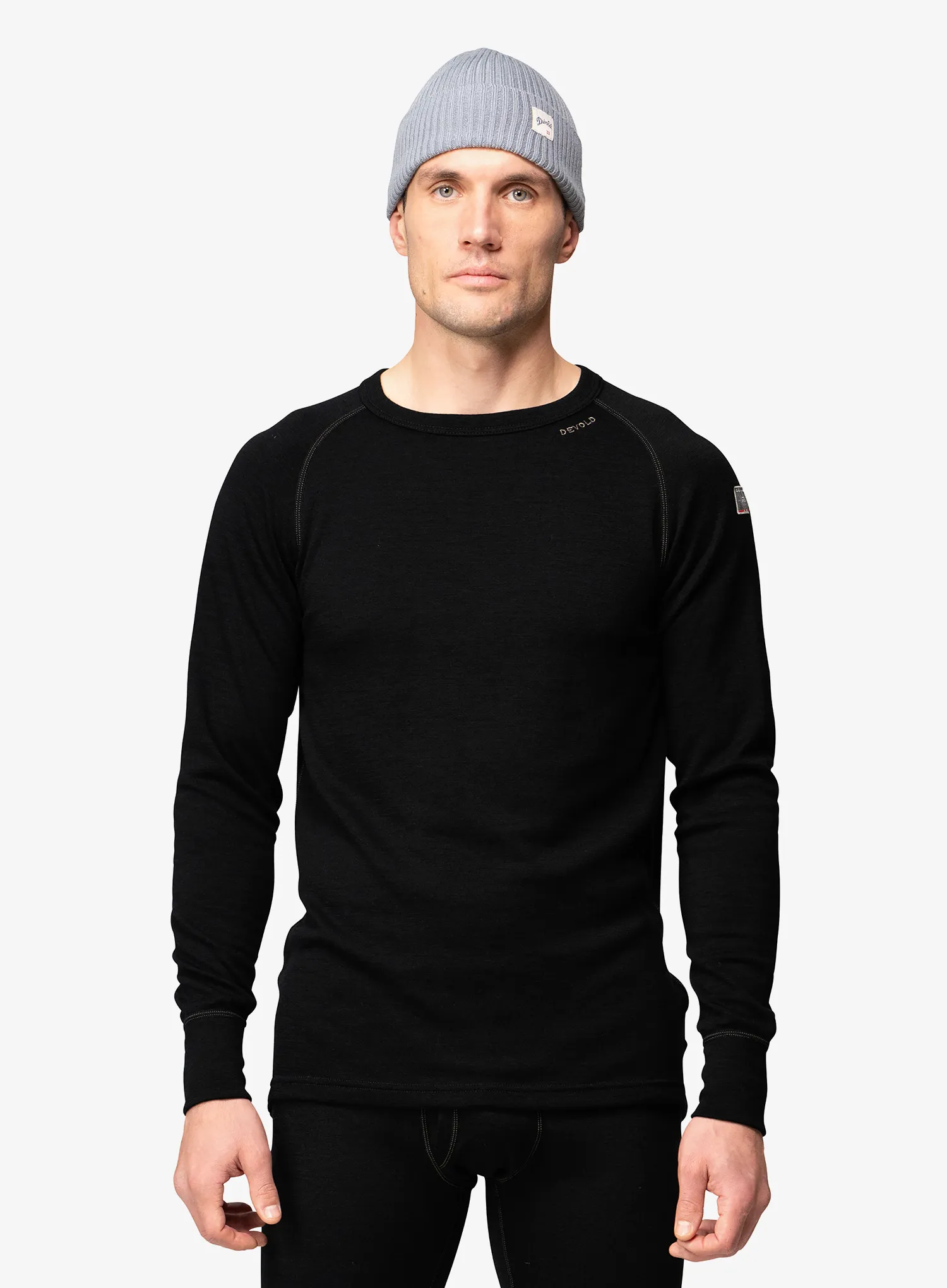 DevoldExpeditionMerino235Shirt_black_fw26_7028567100271_1_213.webp