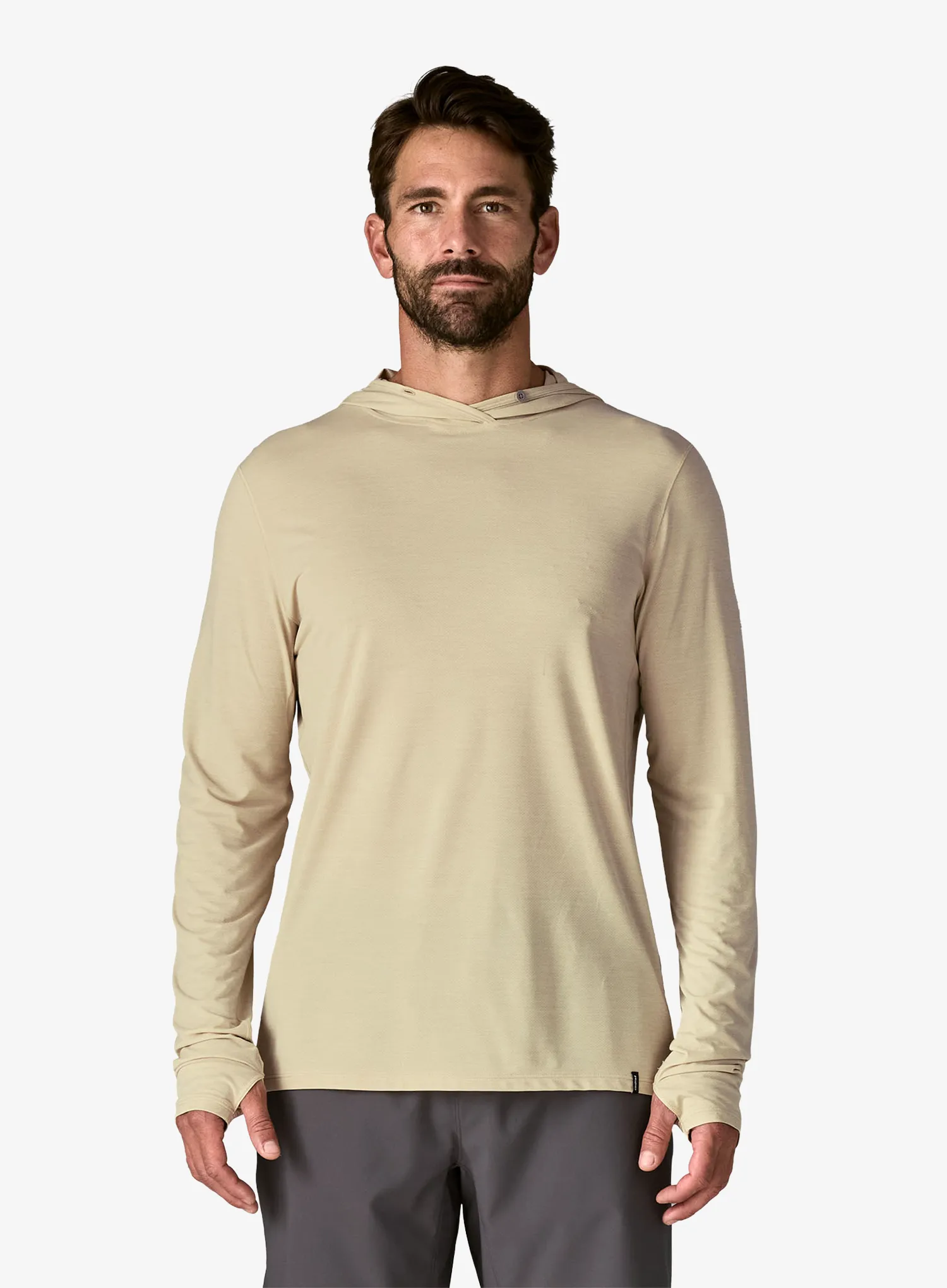 qwePatagoniaCapCoolUltraHoodypumicedynowhitex_dye198077692492e.webp