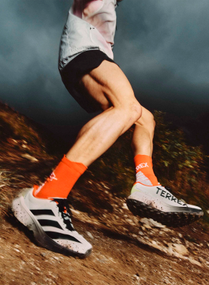 Bėgimo bateliai adidas TERREX Agravic 4 - ftwr white/core blk/imp orange
