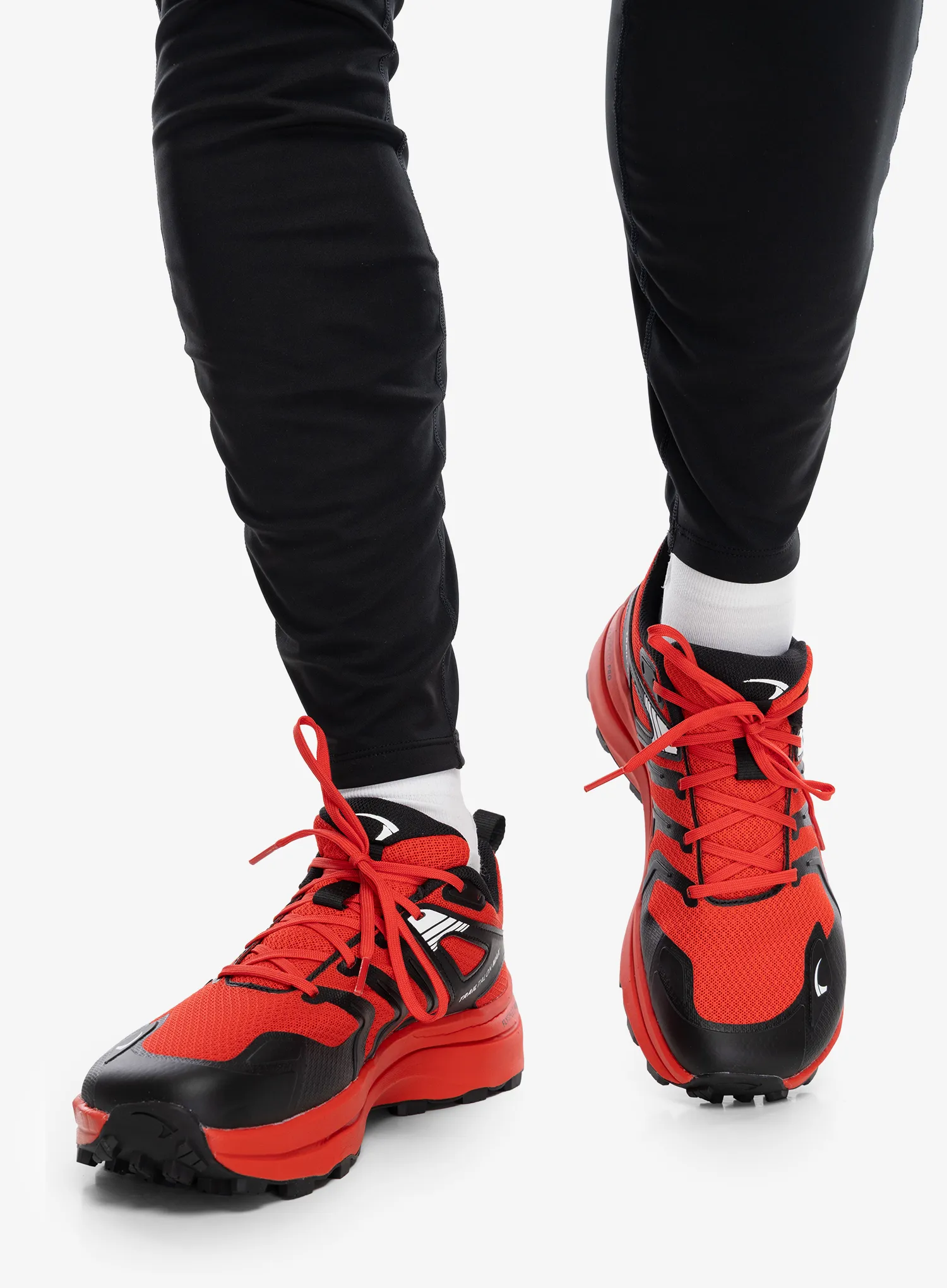 Bėgimo bateliai Inov-8 TrailTalon Max - red/black
