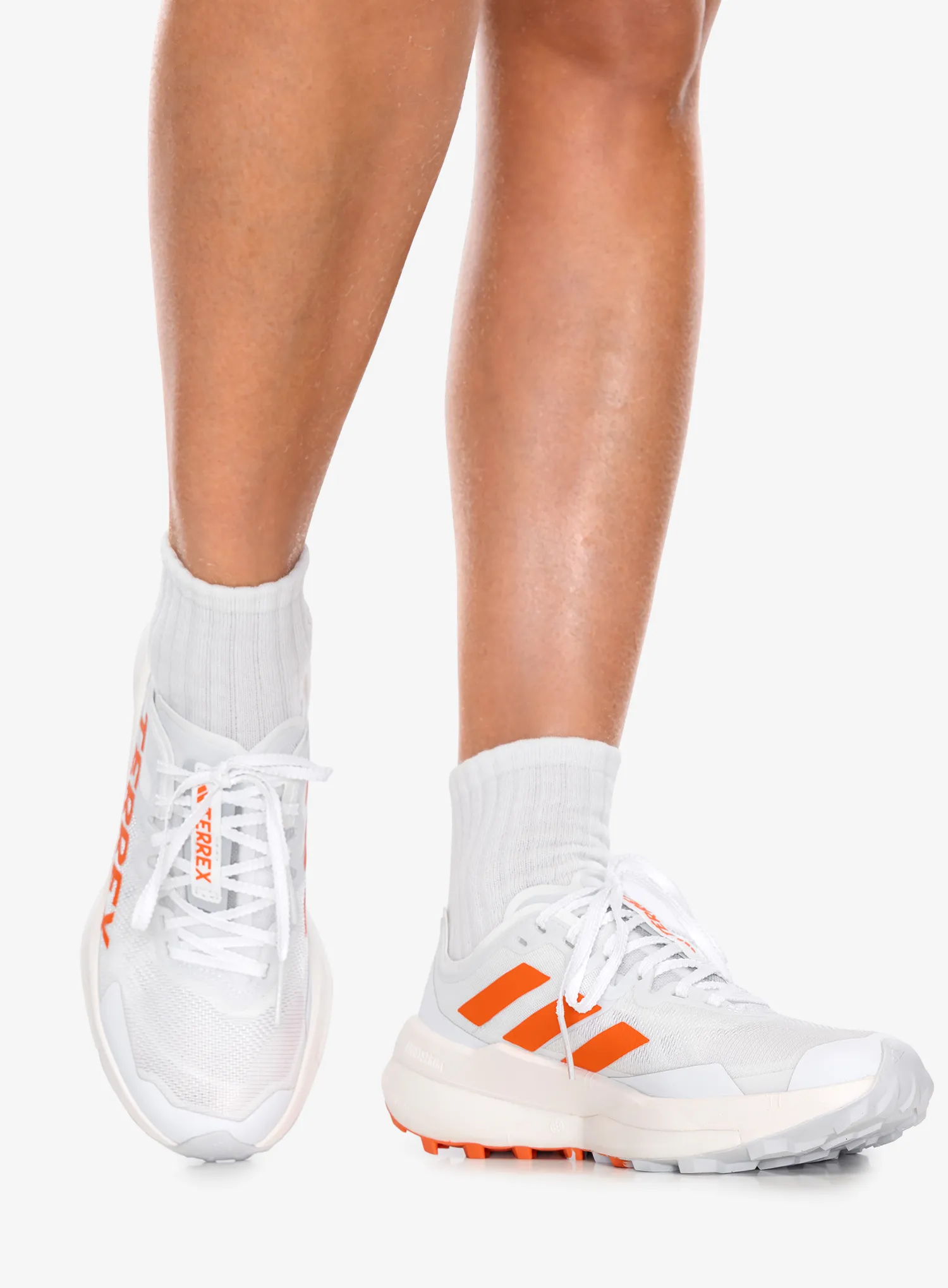 Bėgimo bateliai moterims adidas TERREX Agravic Speed - ftwwht/impora/dshgry