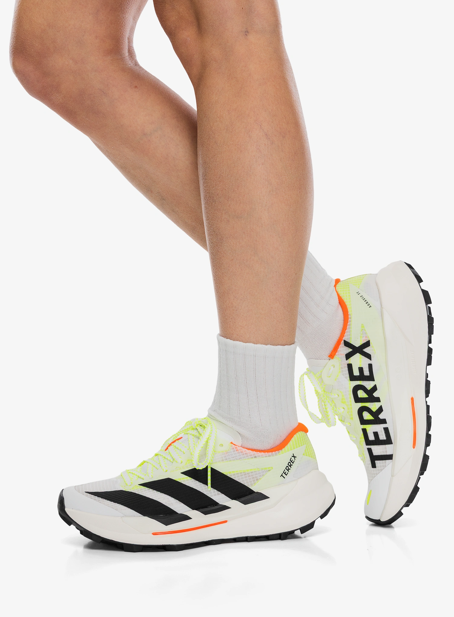 Bėgimo bateliai moterims adidas TERREX Agravic TT - ftwr white/core blk/imp orange