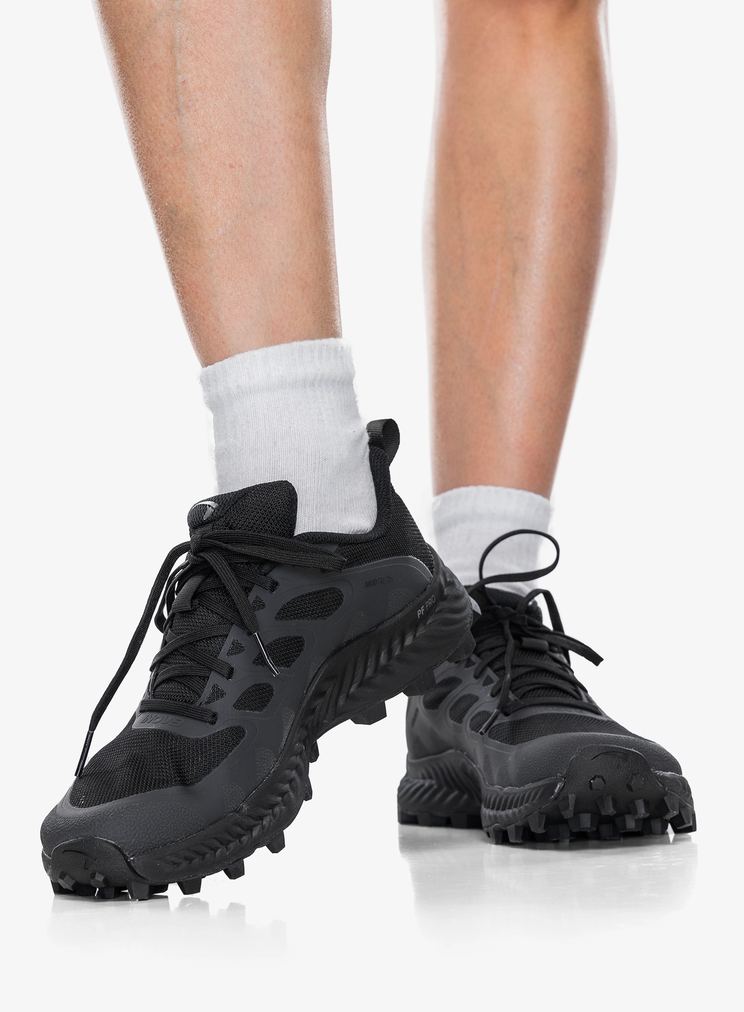 Bėgimo bateliai moterims Inov-8 MudTalon Precision - black