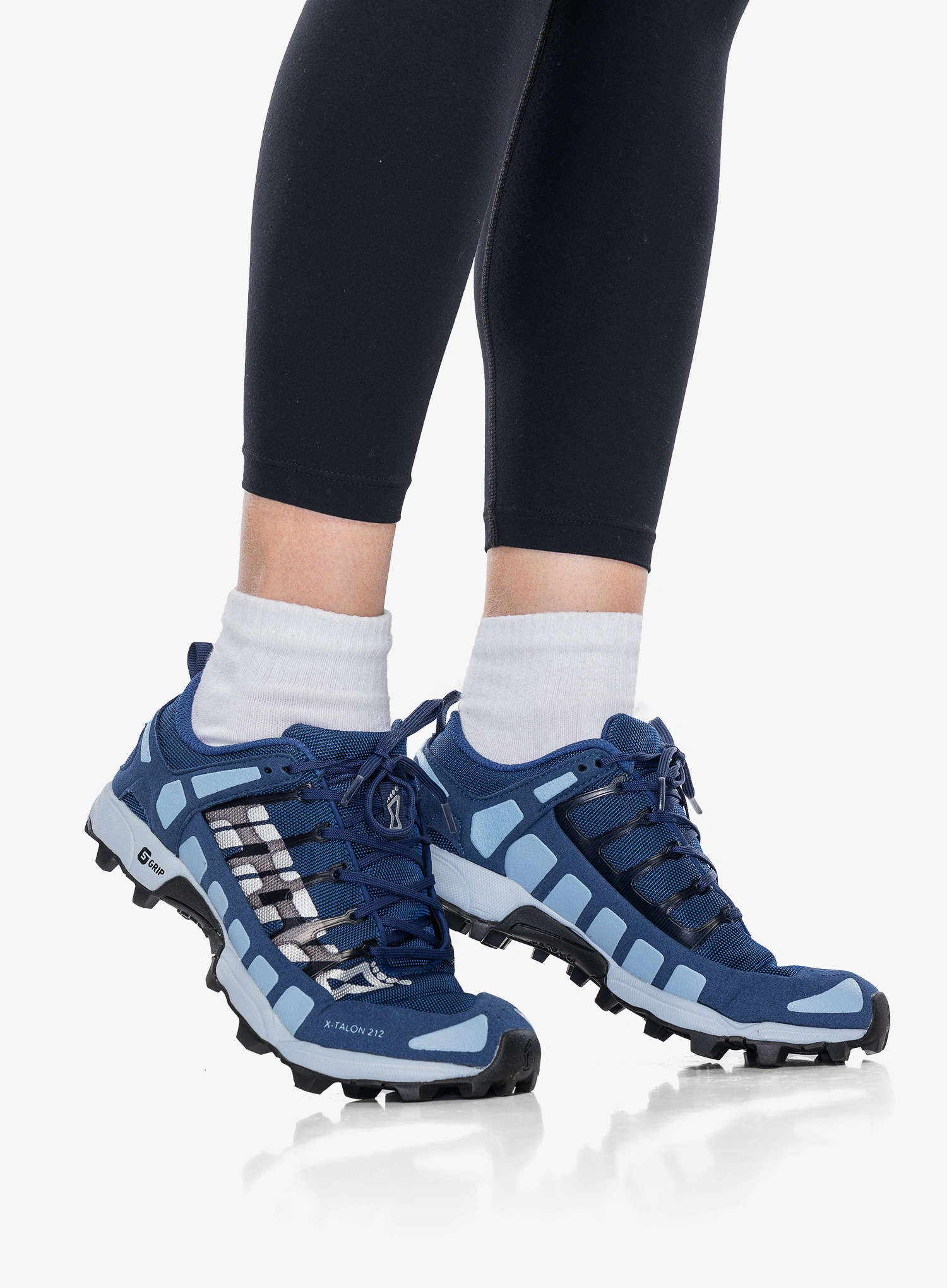 Bėgimo bateliai moterims Inov-8 X-Talon 212 V2 - blue/light blue