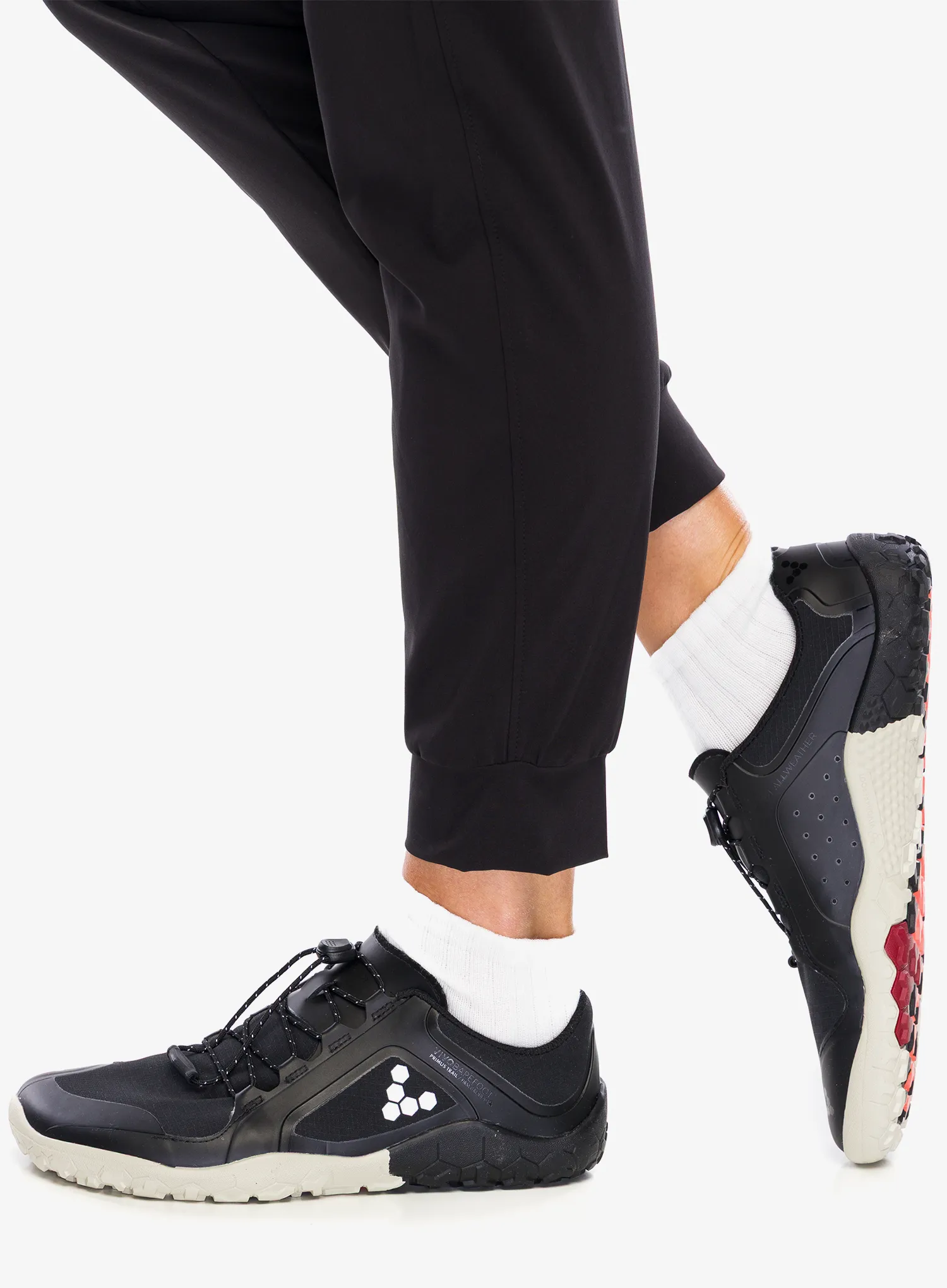Bėgimo bateliai moterims Vivobarefoot Primus Trail III All Weather FG - obsidian