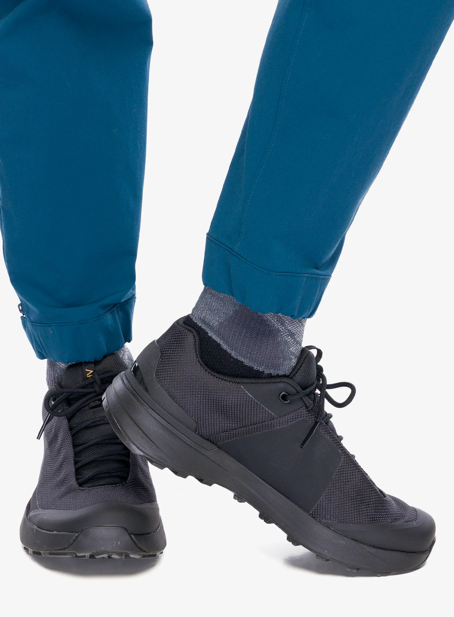 Turistiniai batai moterims Arcteryx Kopec GTX - blck/yukon