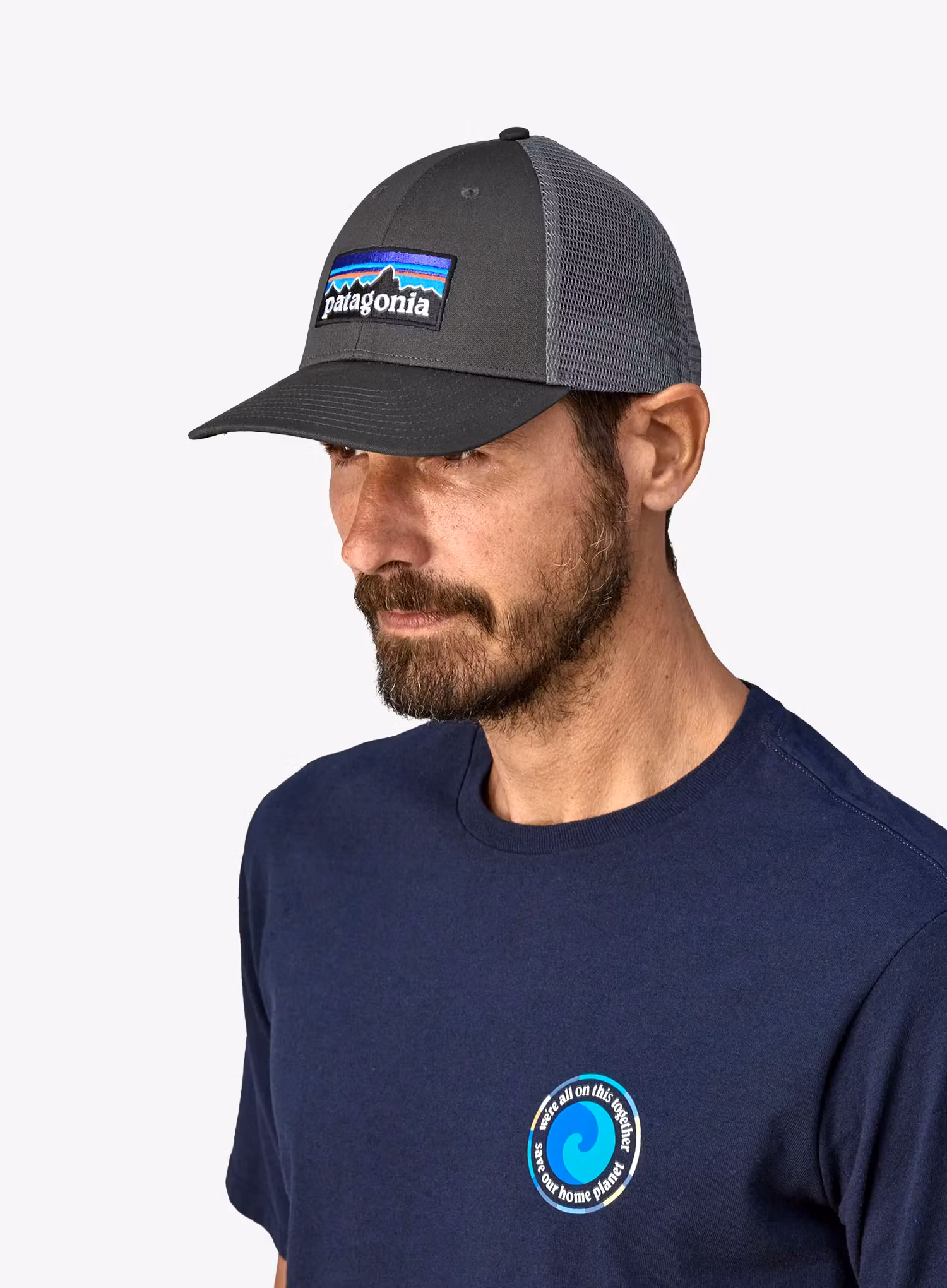 Kepurė Patagonia P-6 Logo LoPro Trucker Hat - forge grey