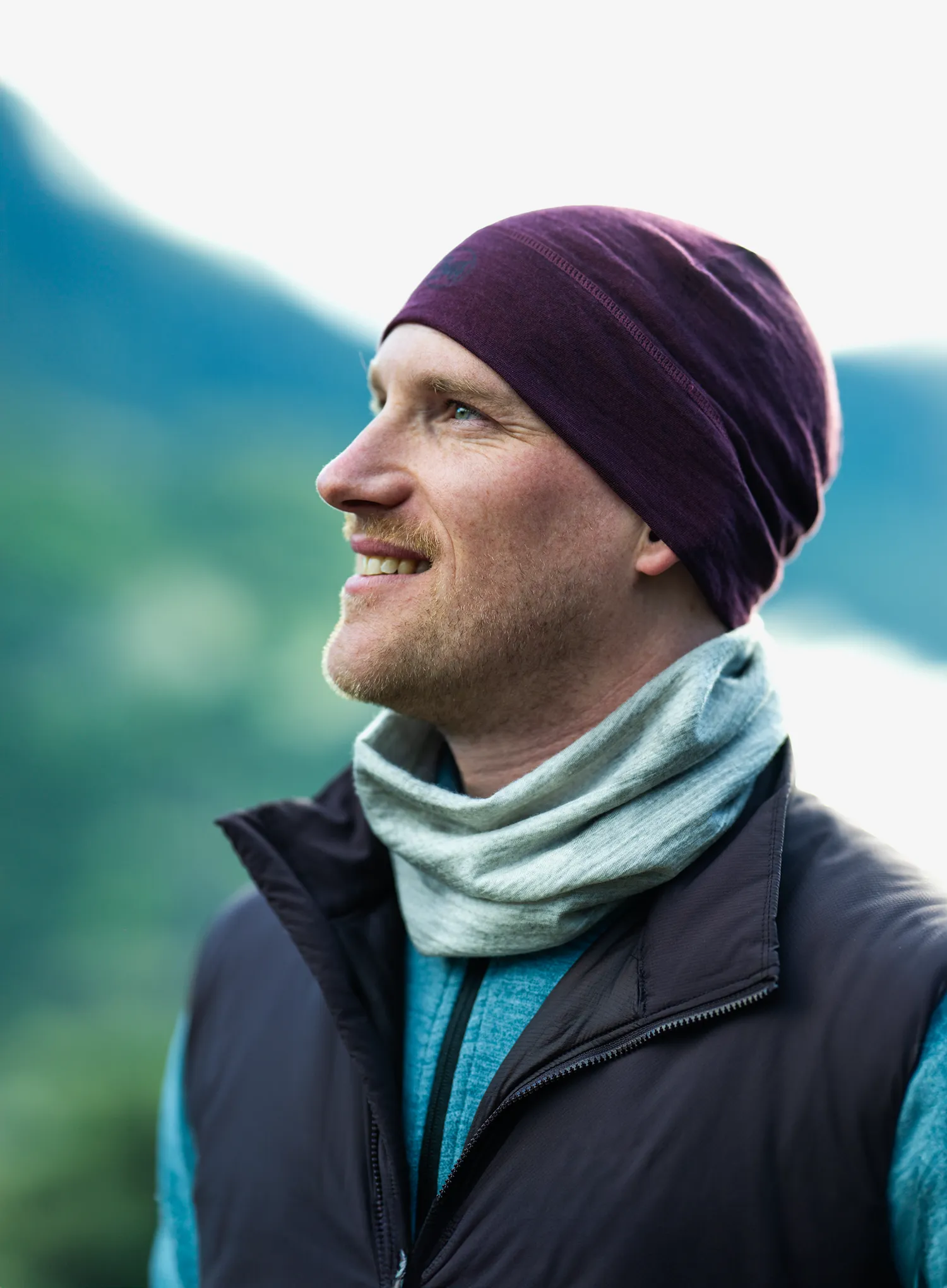 Termo kepurė Buff Lightweight Merino Beanie - solid night blue