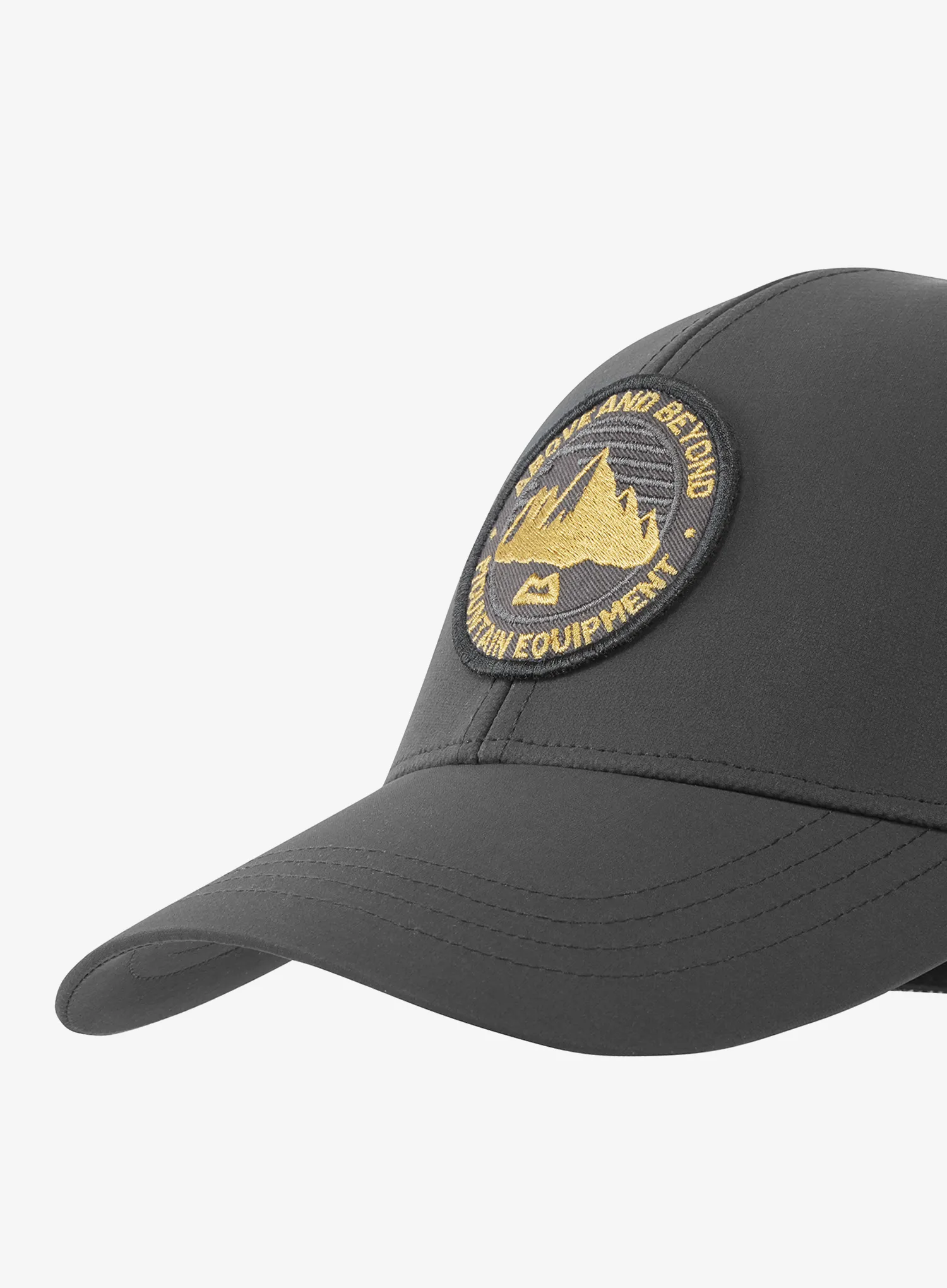 Kepurė su snapeliu Mountain Equipment Roundel Cap - black