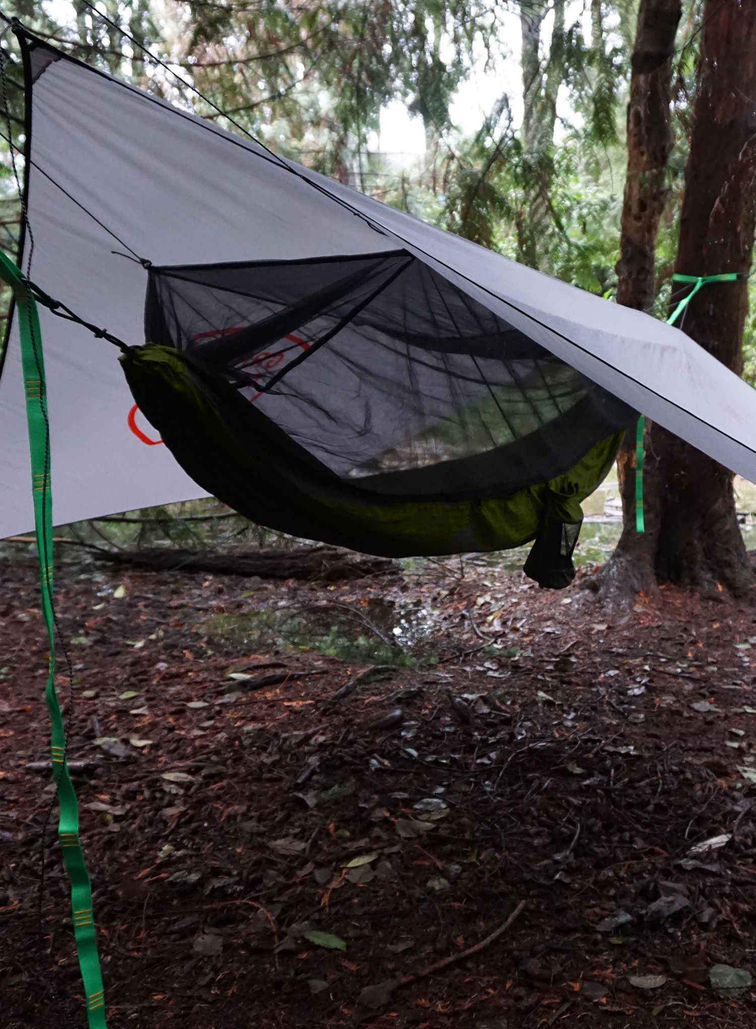Turistinis hamakas su tinkleliu nuo uodų Grand Trunk Skeeter Beeter XT Hammock - olive