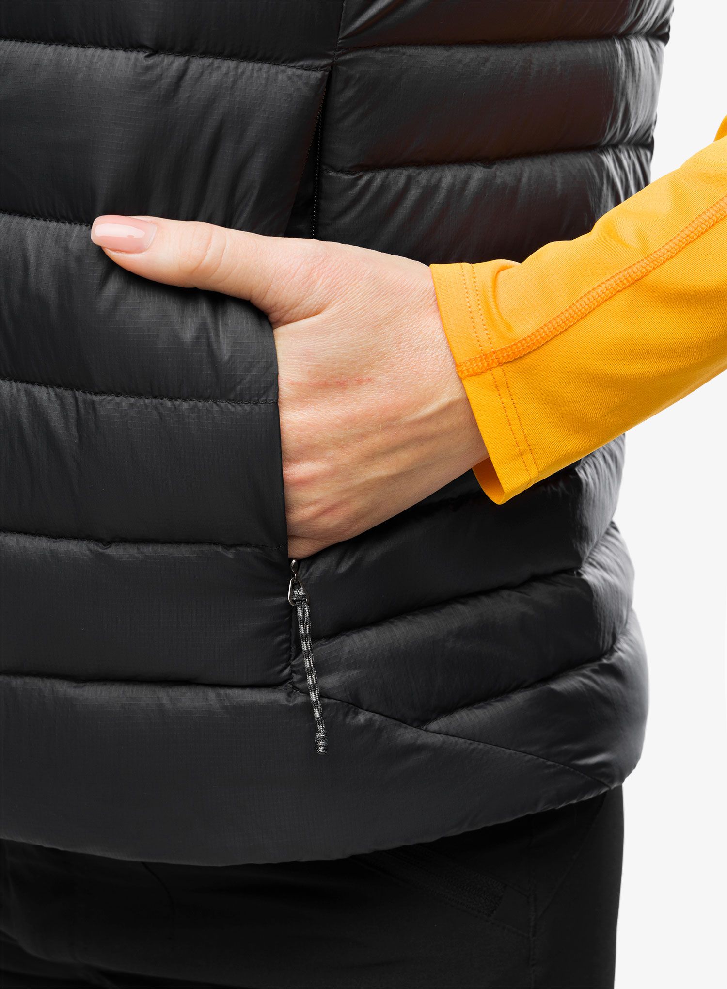 Moteriška liemenė Patagonia Down Sweater Vest - black/black