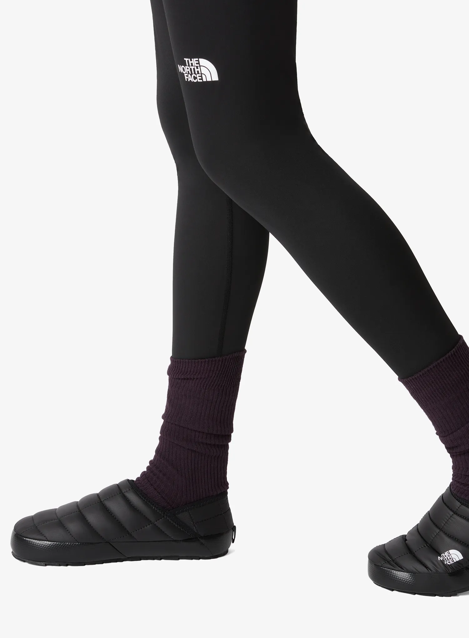 Moteriško pūkinės šlepetės The North Face ThermoBall Traction Mule V - tnf black/tnf black