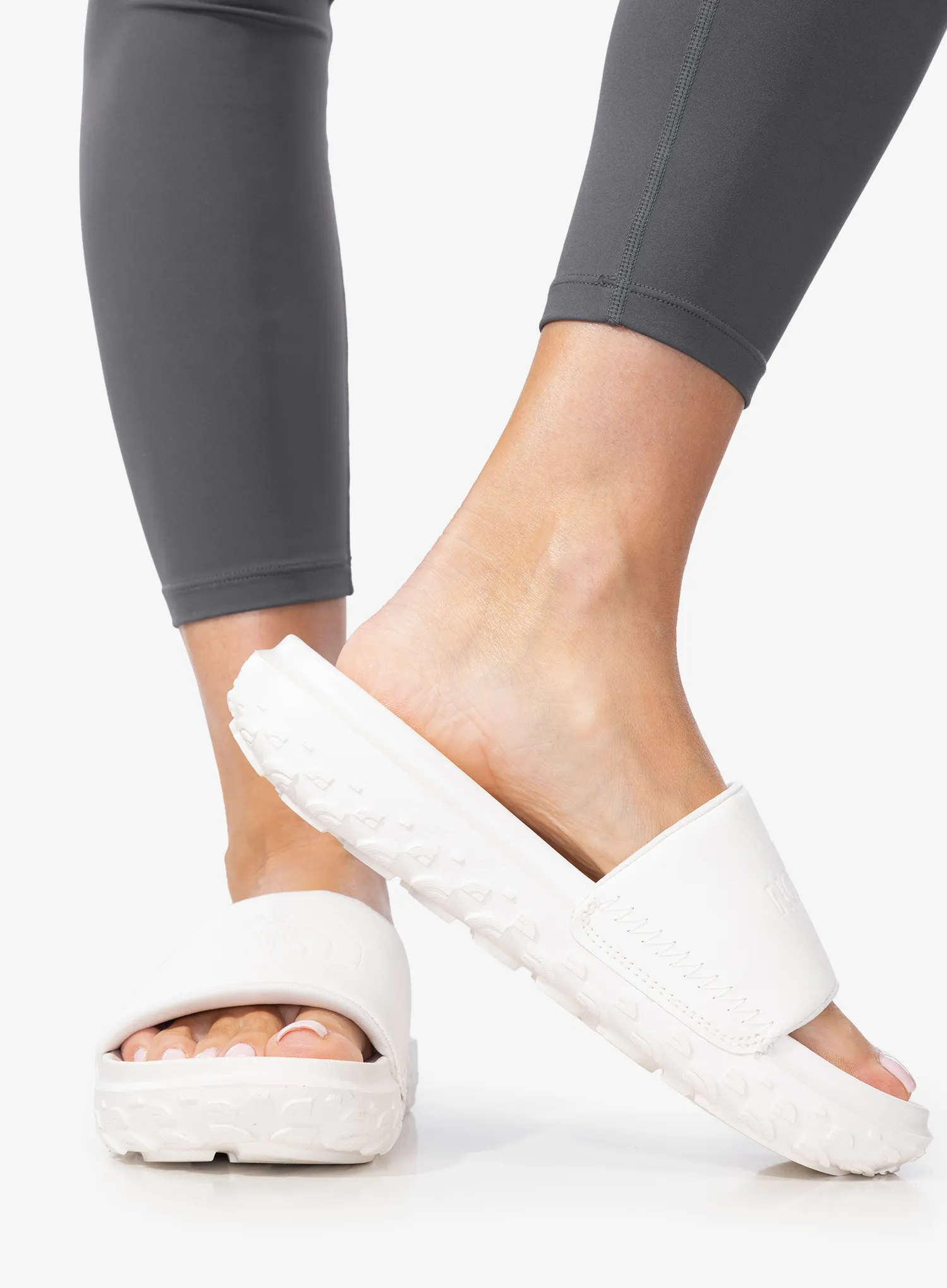 Moteriškos šlepetės The North Face Never Stop Cush Slide - white dune/white dune