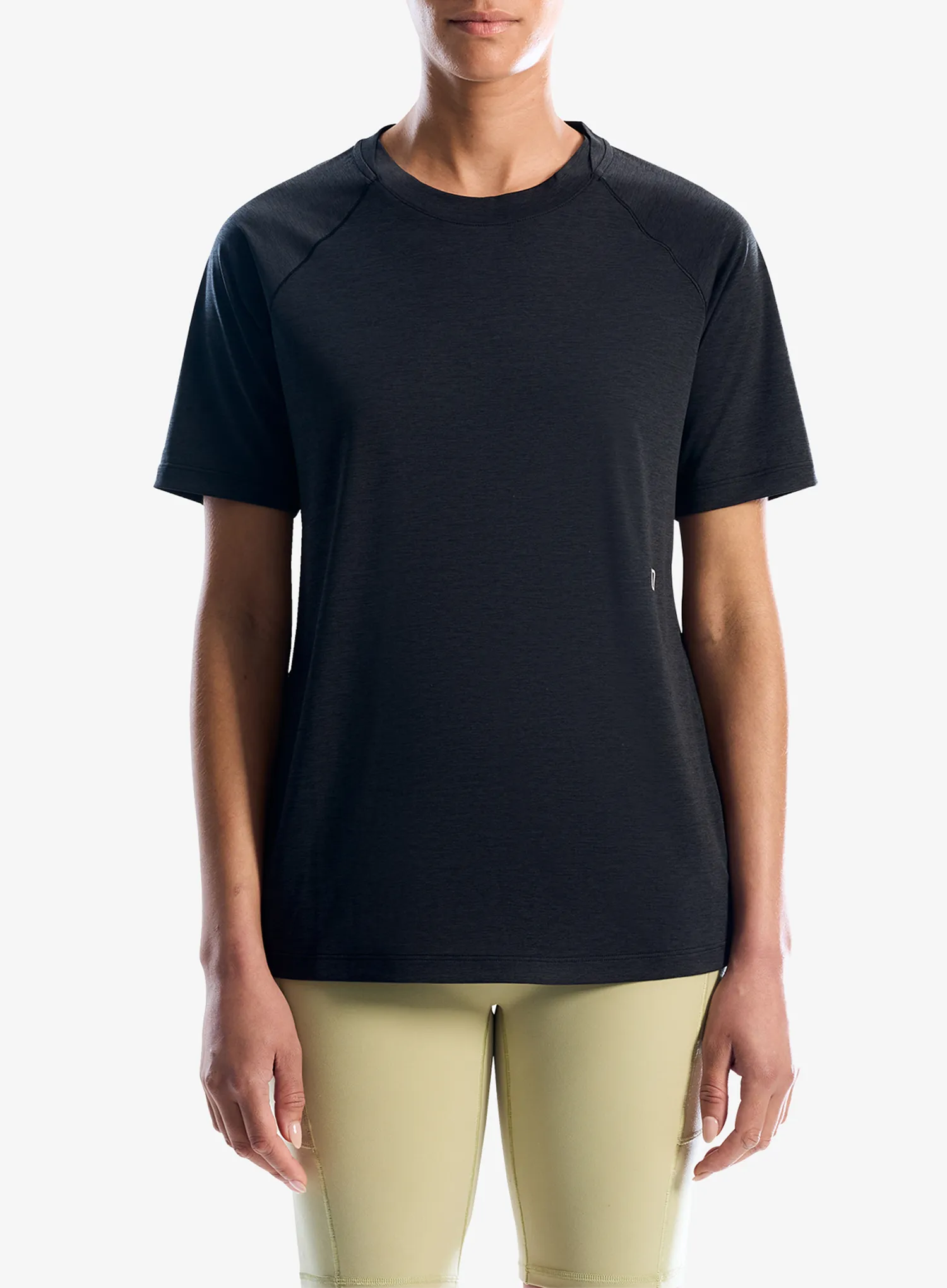 qweBerghausIvyhillLightTechTeeAfjetblack5063374219176a.webp