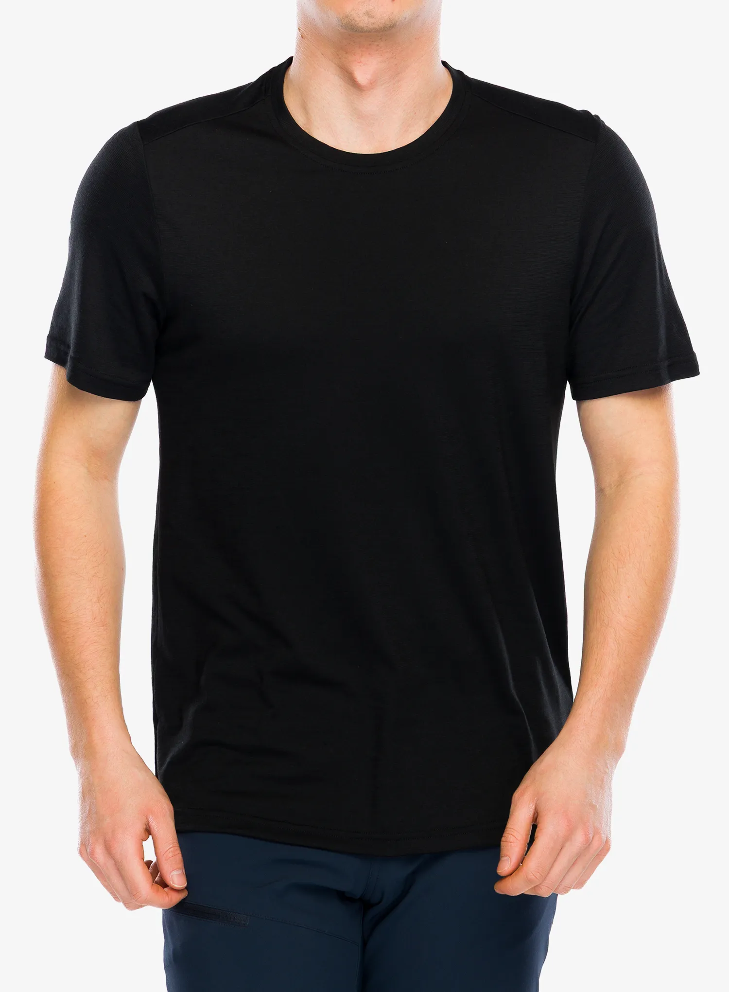 SmartwoolActiveShortSleeve_black_197642524978_0003.webp