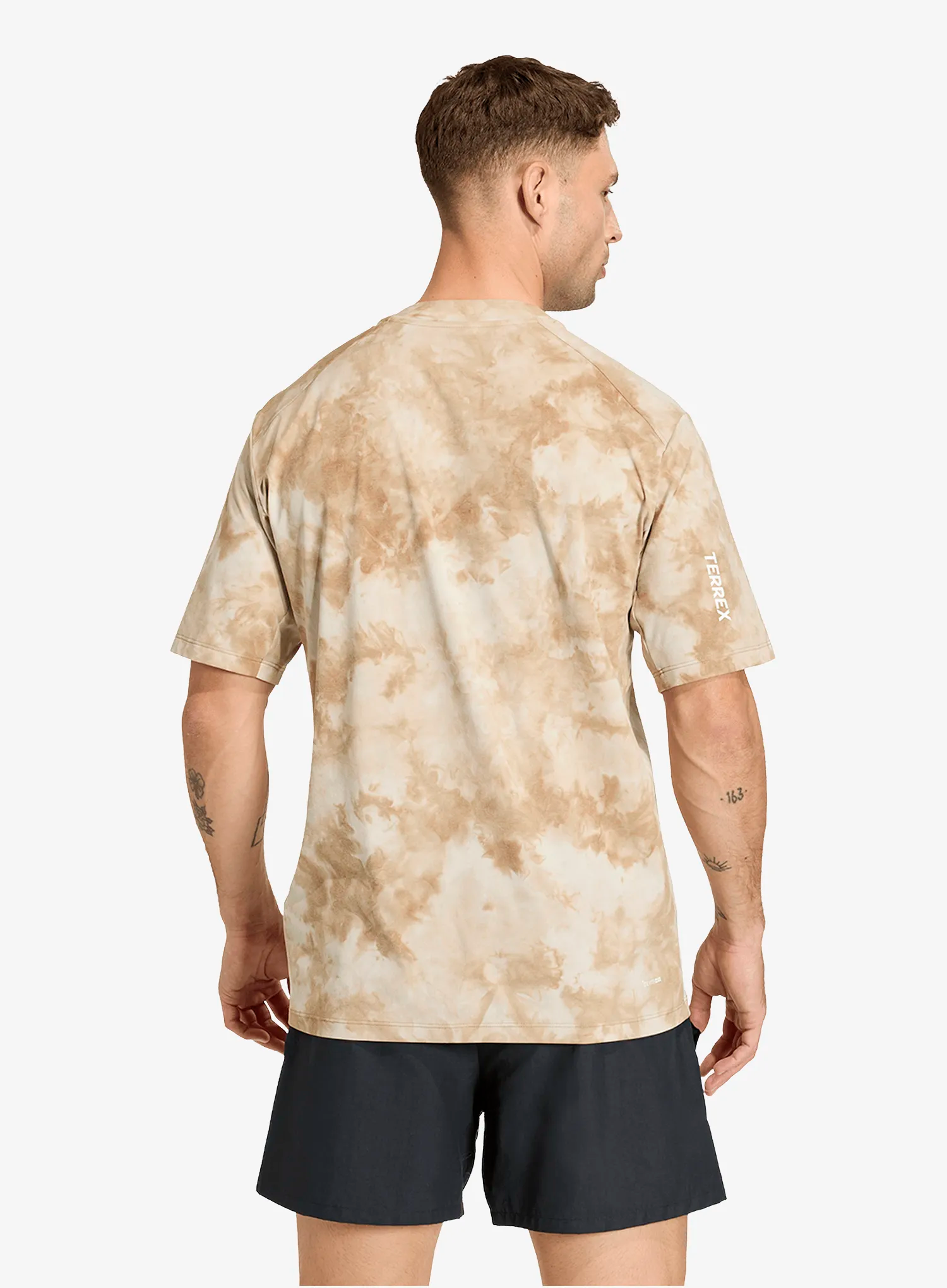 Greitai džiūstantys marškinėliai adidas TERREX Multi Spray Dye Tee - wonder alumina/cardboard
