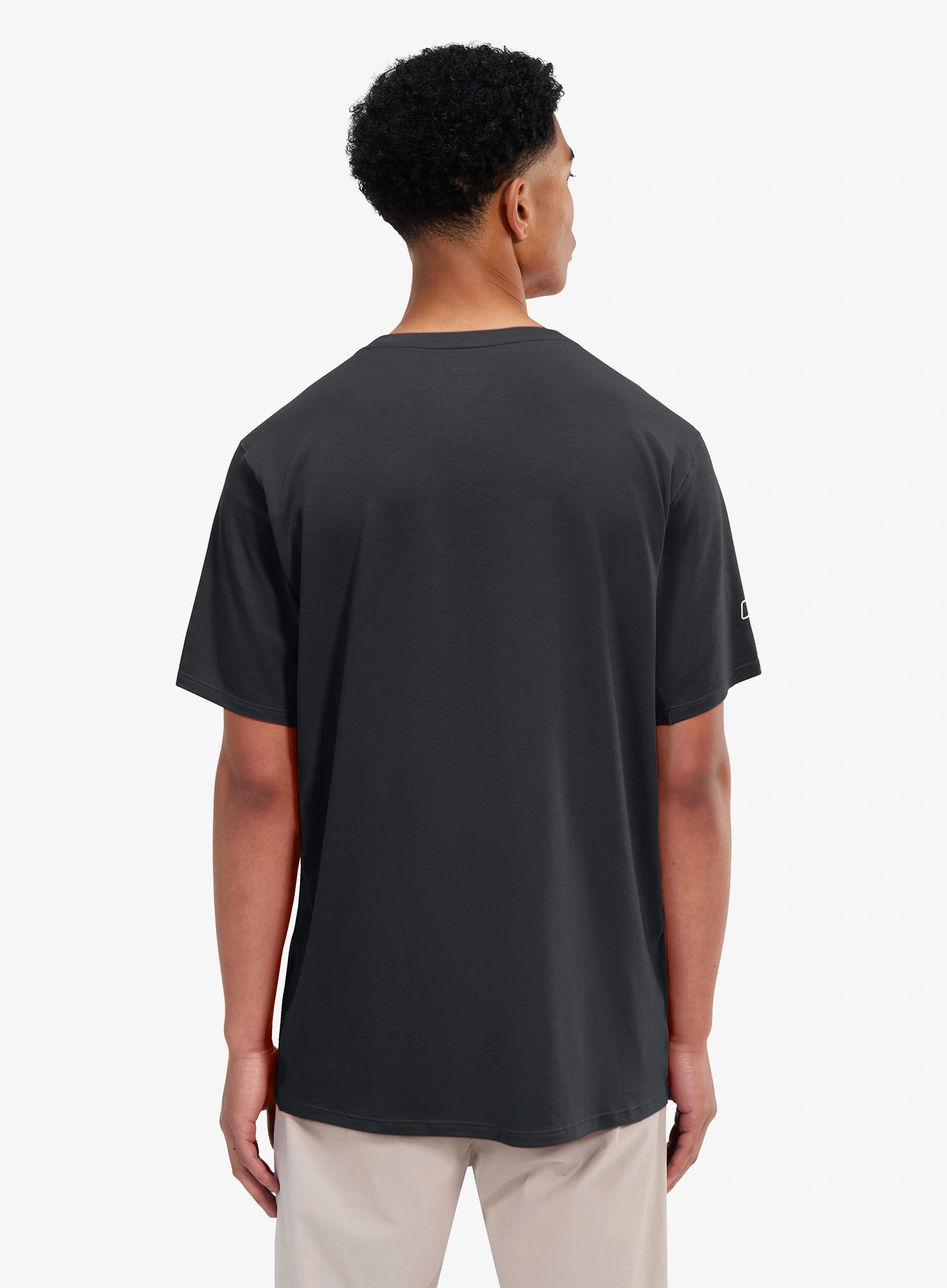 Greitai džiūstantys marškinėliai Berghaus Delta Tee - jet black