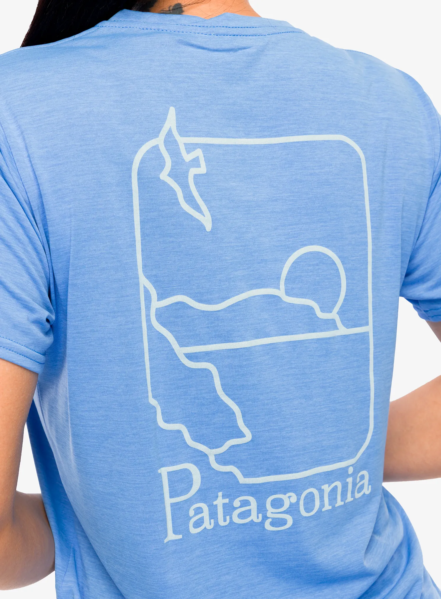 Moteriški greitai džiūstantys marškinėliai Patagonia Cap Cool Daily Graphic Shirt Waters - swelldrifter/abundant blue