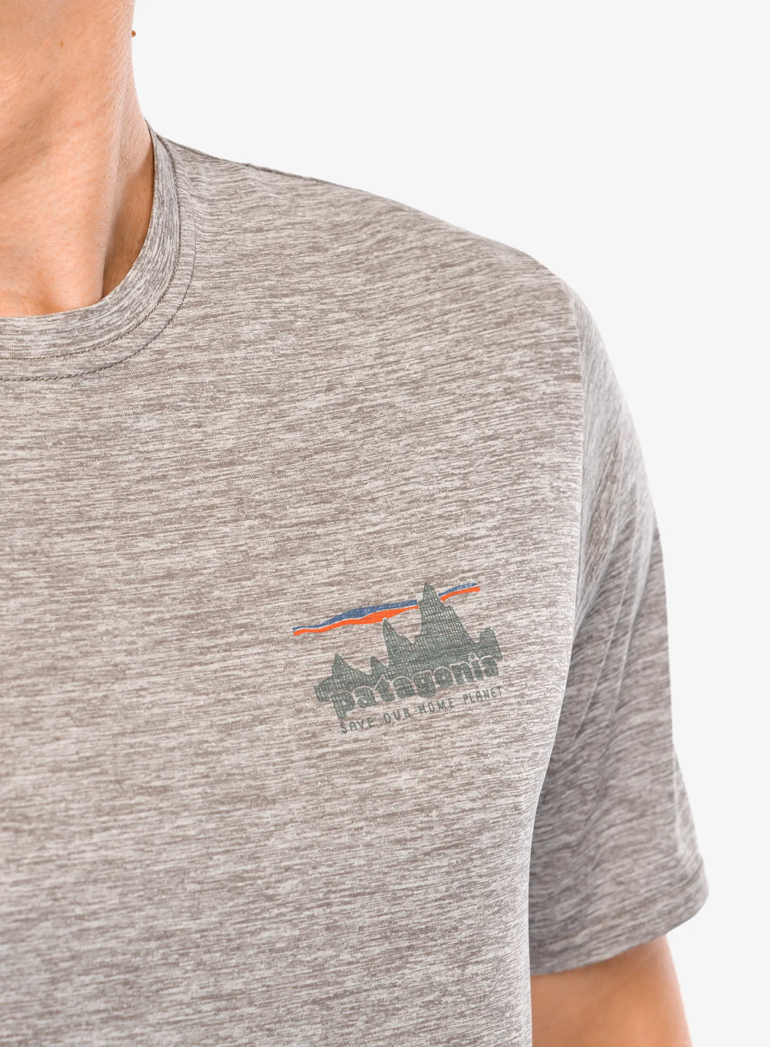 Spauda ant marškinėlių Patagonia Cap Cool Daily Graphic Shirt - 73 skyline/feather grey