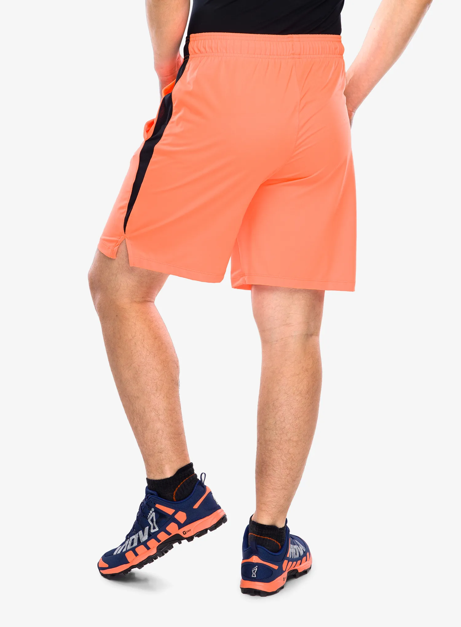 Trumpi šortai Under Armour UA Tech Vent Short - orange blast/black/black