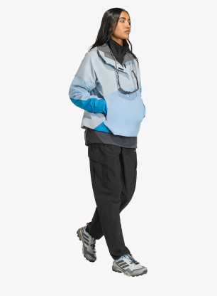 Striukė nuo lietaus moterims adidas TERREX Xploric 2.5L Climaproof Anorak - crystal sky/glow blue/ray blue