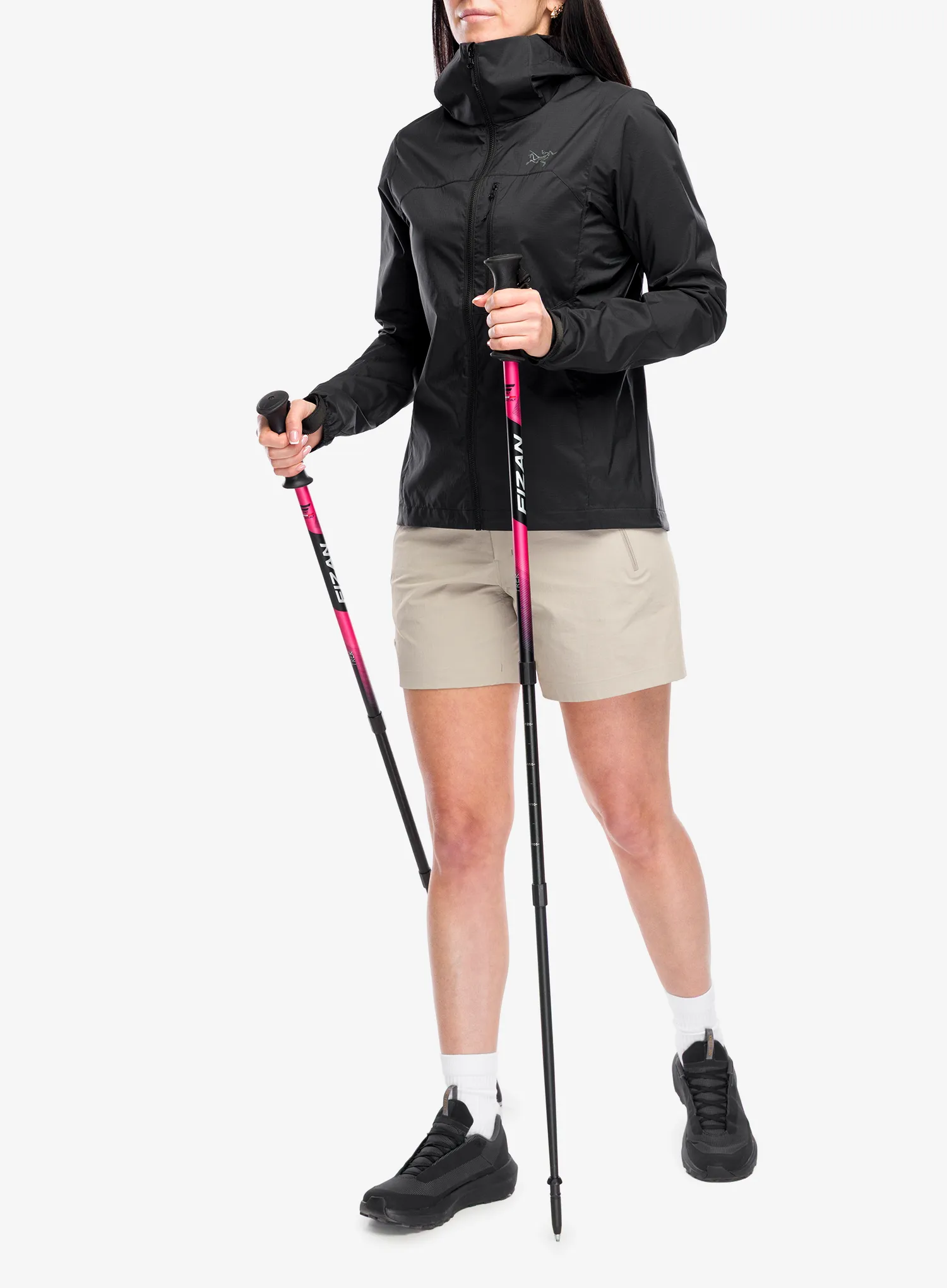 Moteriška neperpučiama striukė Arcteryx Squamish Hoody - black