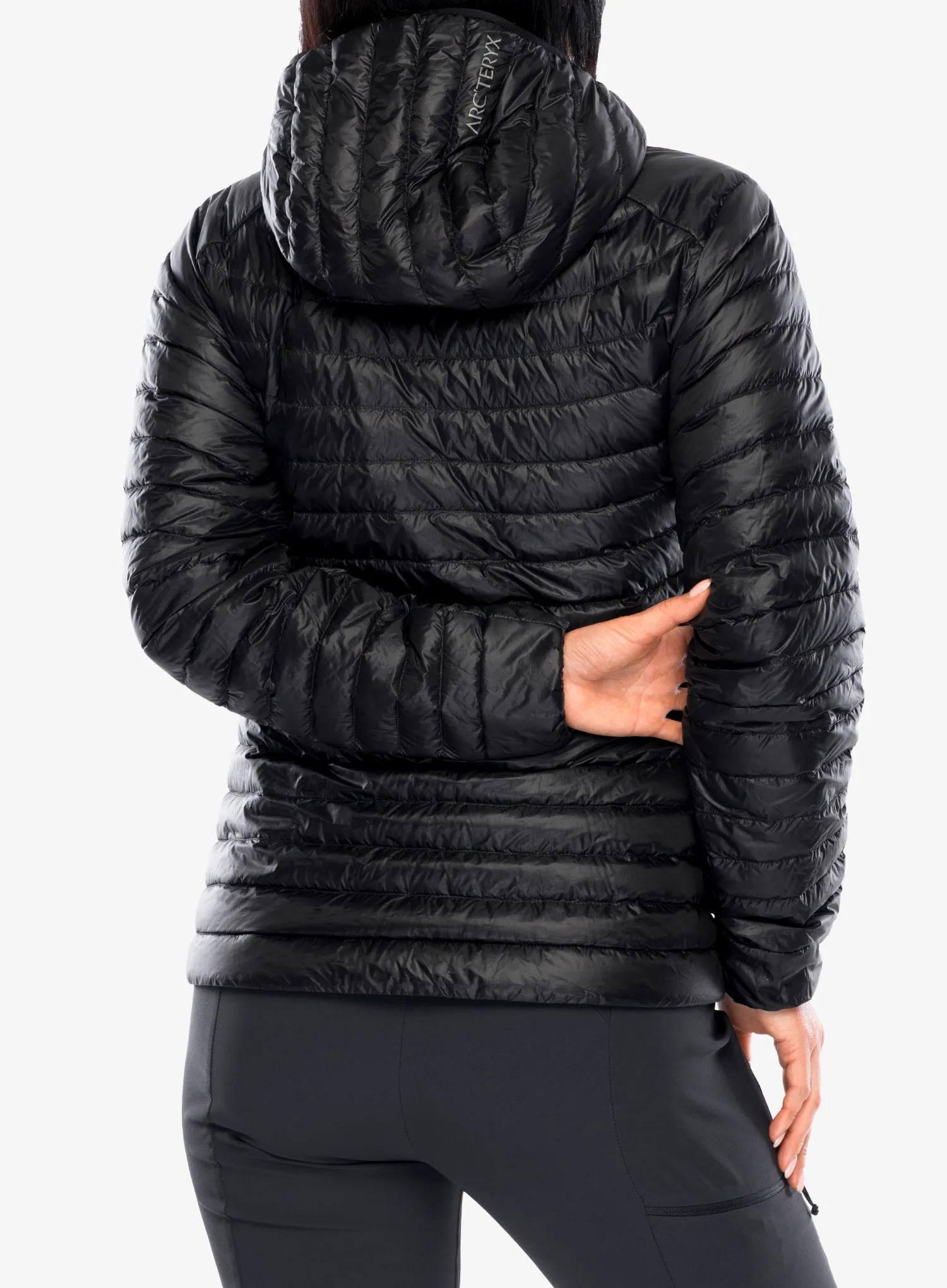 Pūkinė striukė moterims Arcteryx Cerium SL Hoody - black