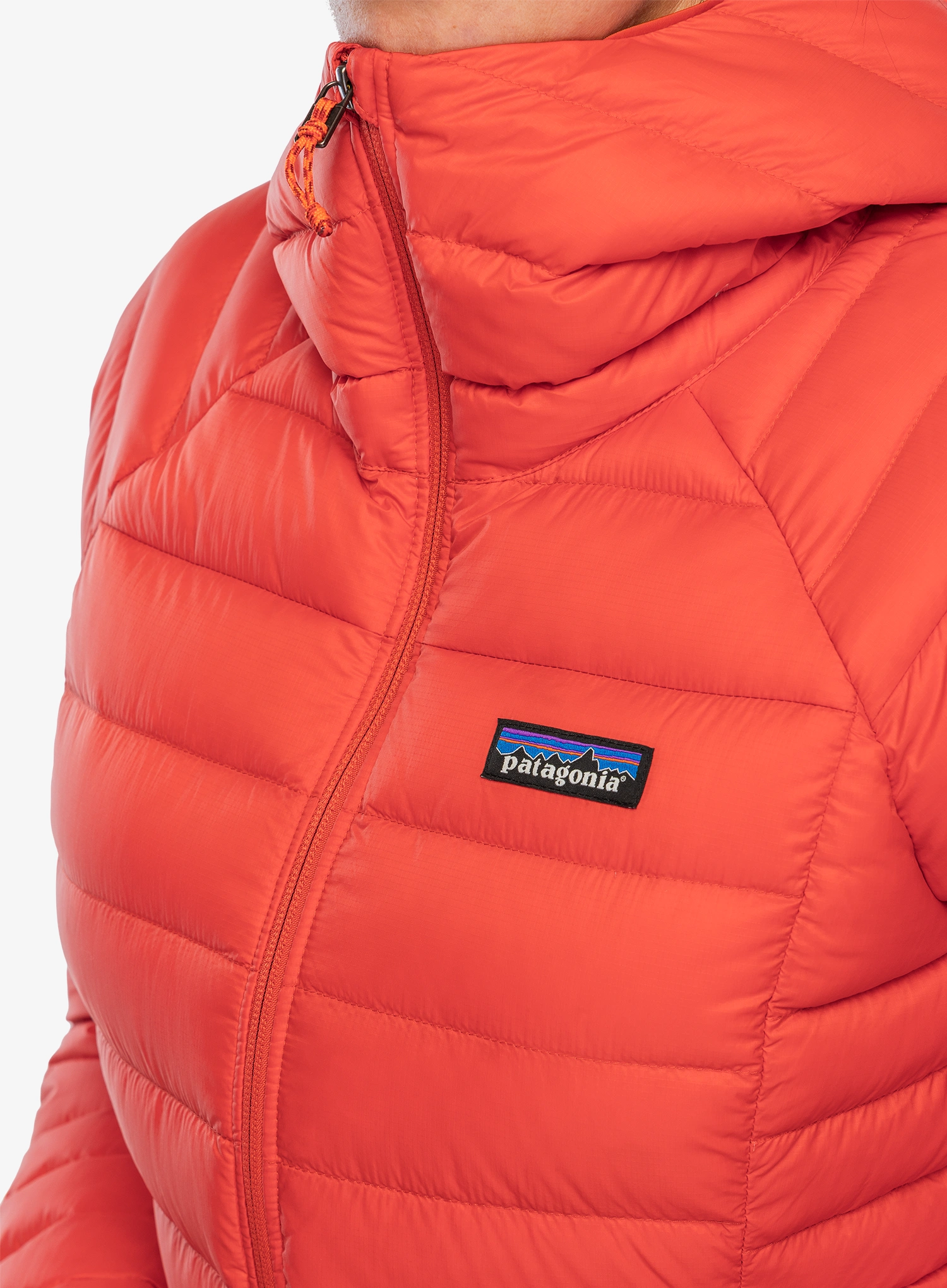 Pūkinė striukė moterims Patagonia Down Sweater Hoody - sizzle red