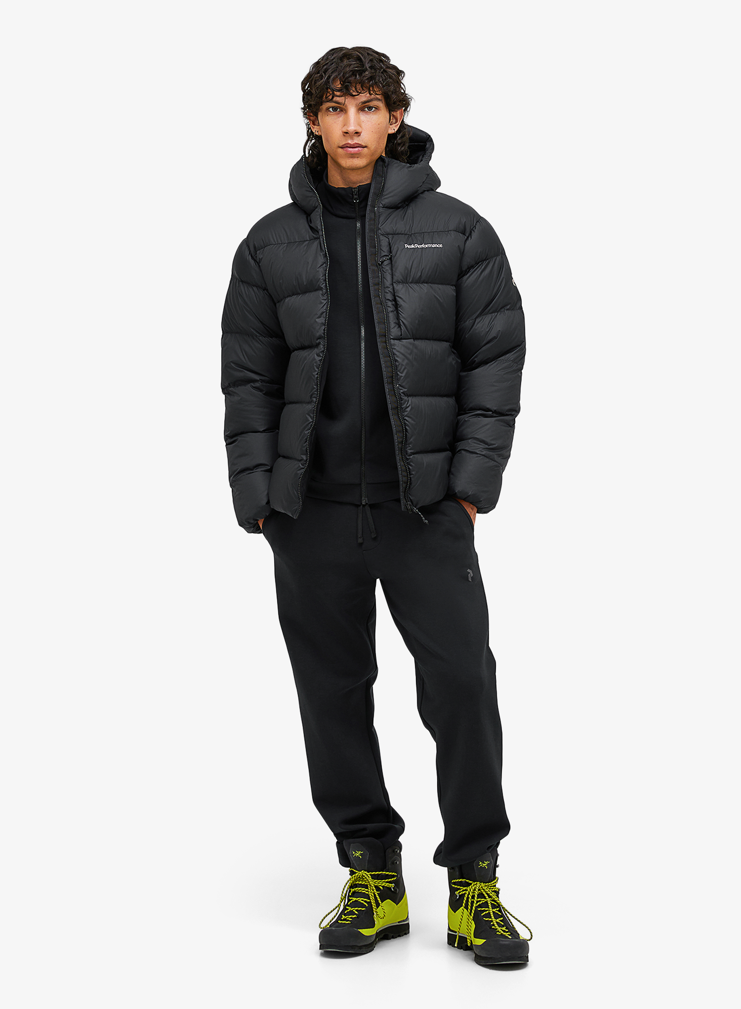 Pūkinė striukė Peak Performance Frost Down Puffer Jacket - black