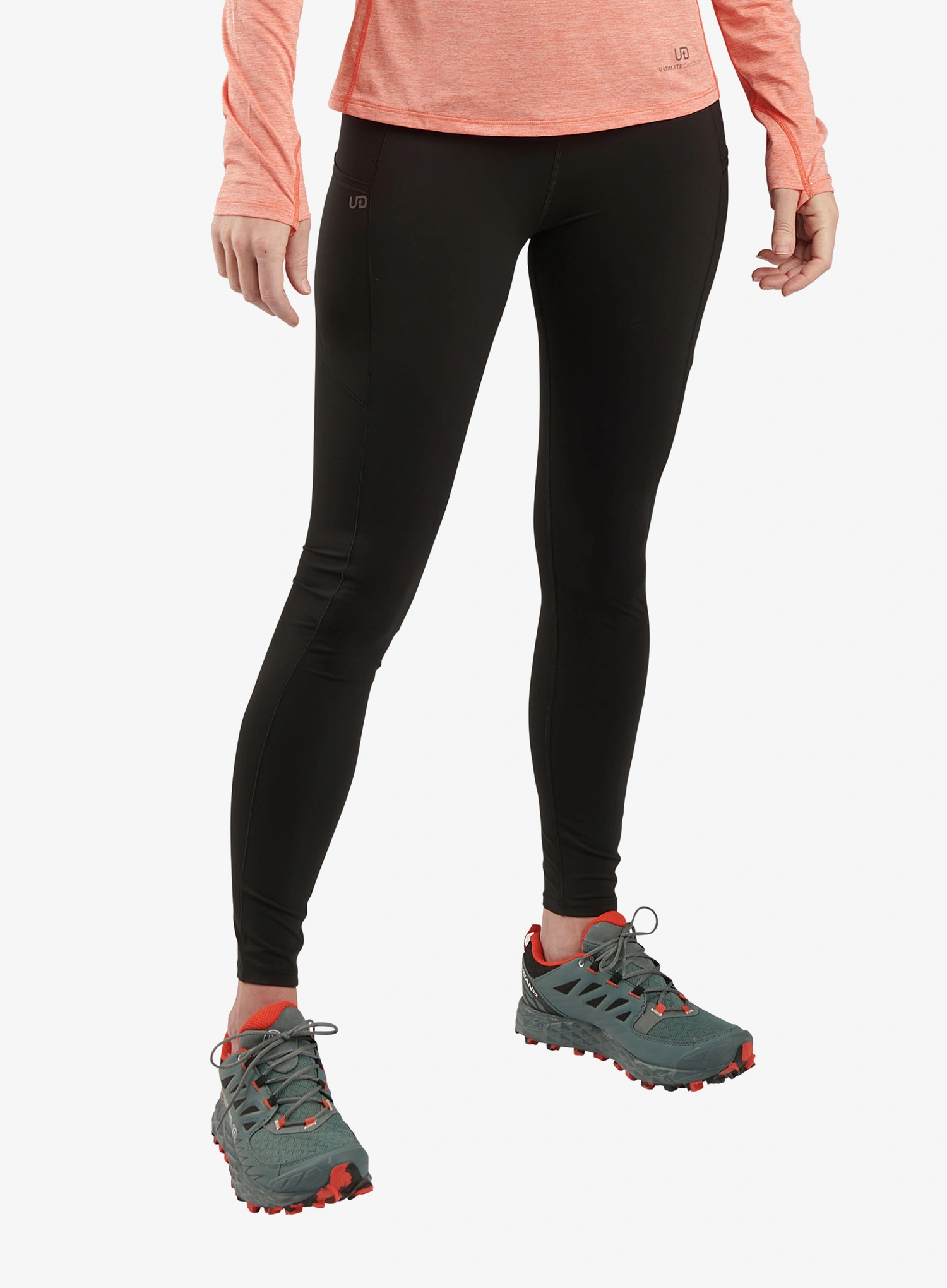qweUltimateDirectionVelumPocketTight25_onyx_54003860048a.webp