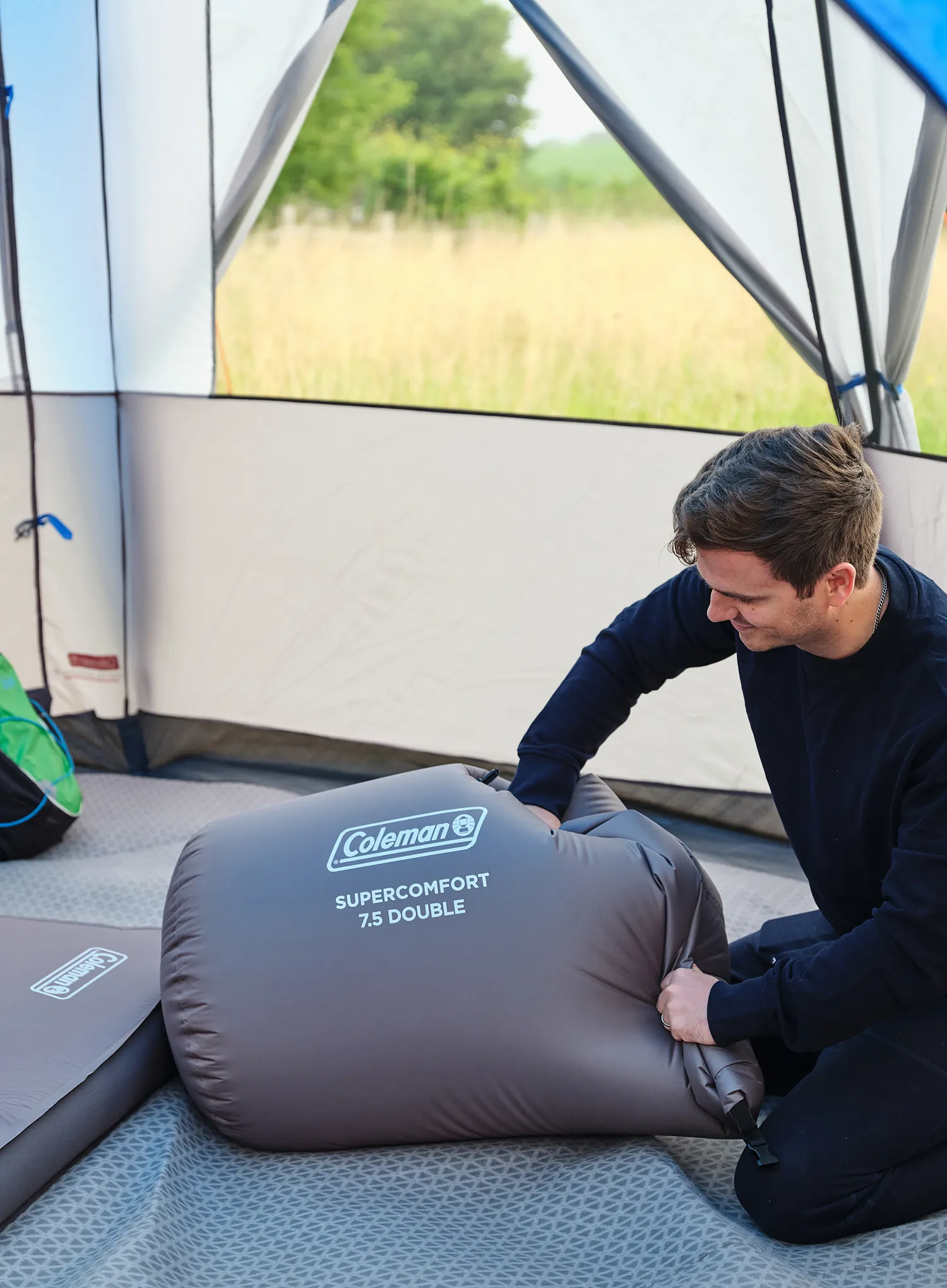 Savaime prisipučiantis kilimėlis Coleman Supercomfort 7.5 Double 