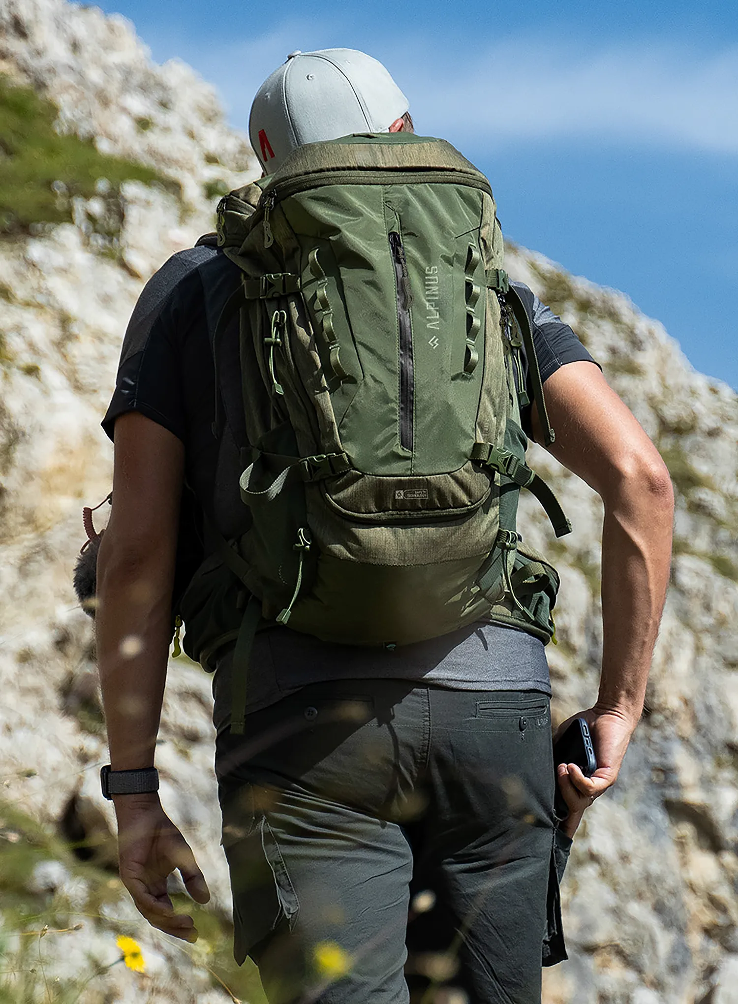 Turistinė kuprinė Alpinus Otway 40 - olive