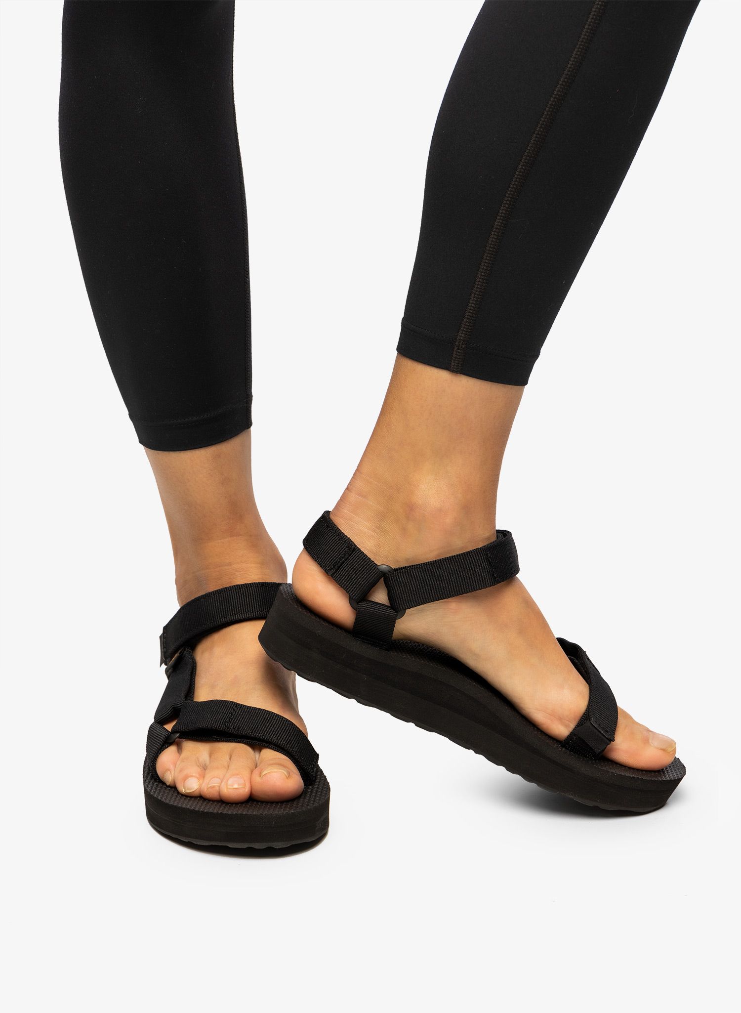 Moteriškos basutės Teva Midform Universal - black