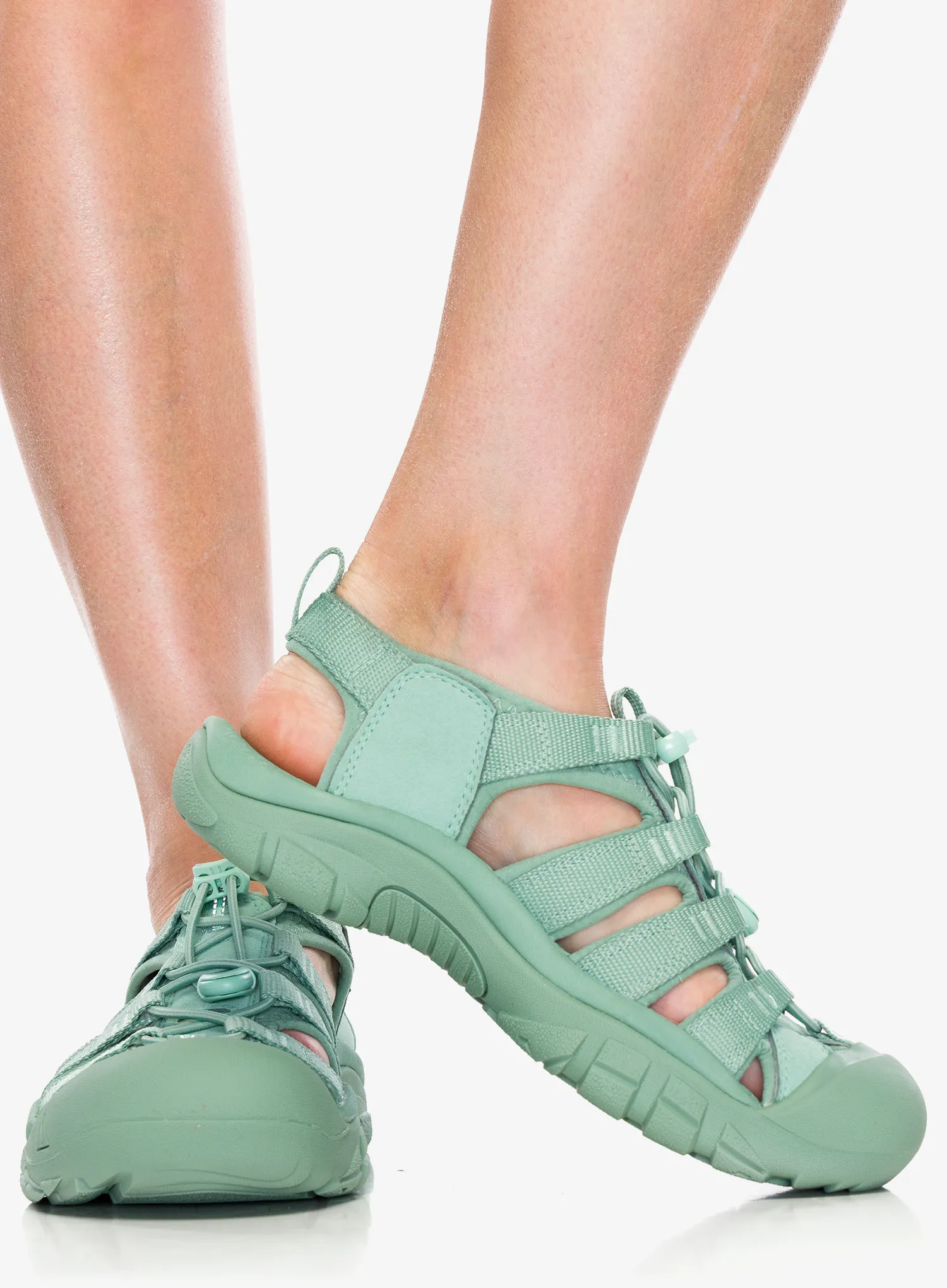 Moteriškos žygio basutės Keen Newport H2 - monochrome/granite green