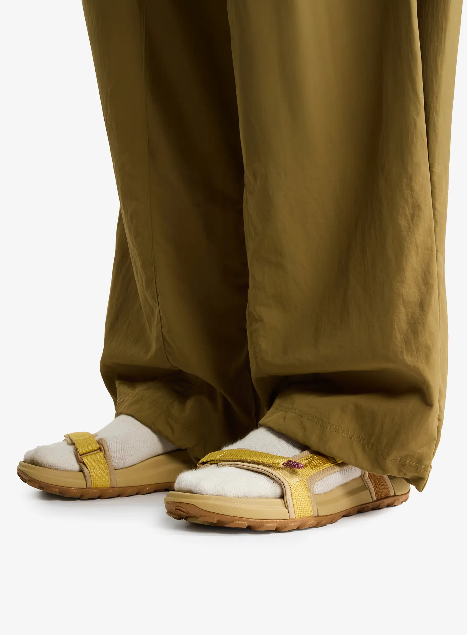 Moteriškos turistinės basutės The North Face Explore Camp Sandal - honeyed sand/utility brown