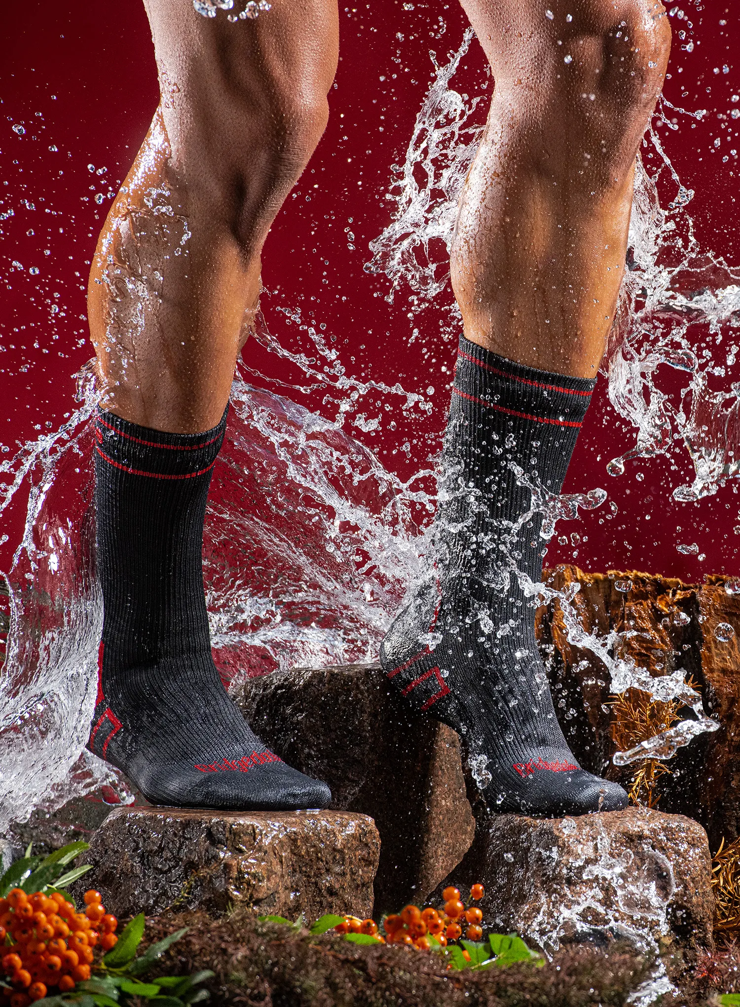 Neperšlampamos kojinės Bridgedale StormSock Heavy Boot  - black/red
