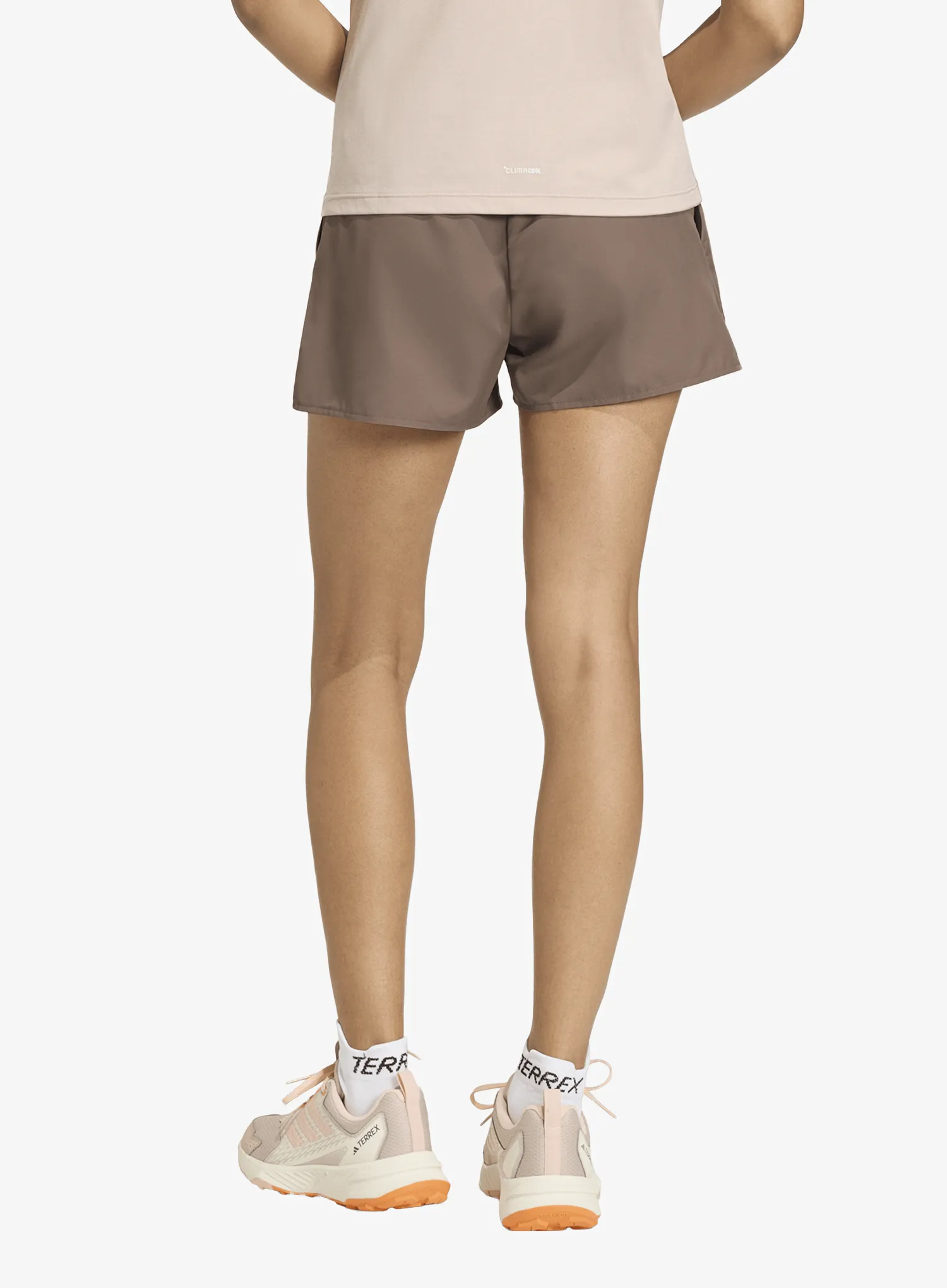 Bėgimo šortai moterims adidas TERREX Multi Light Shorts - trace brown