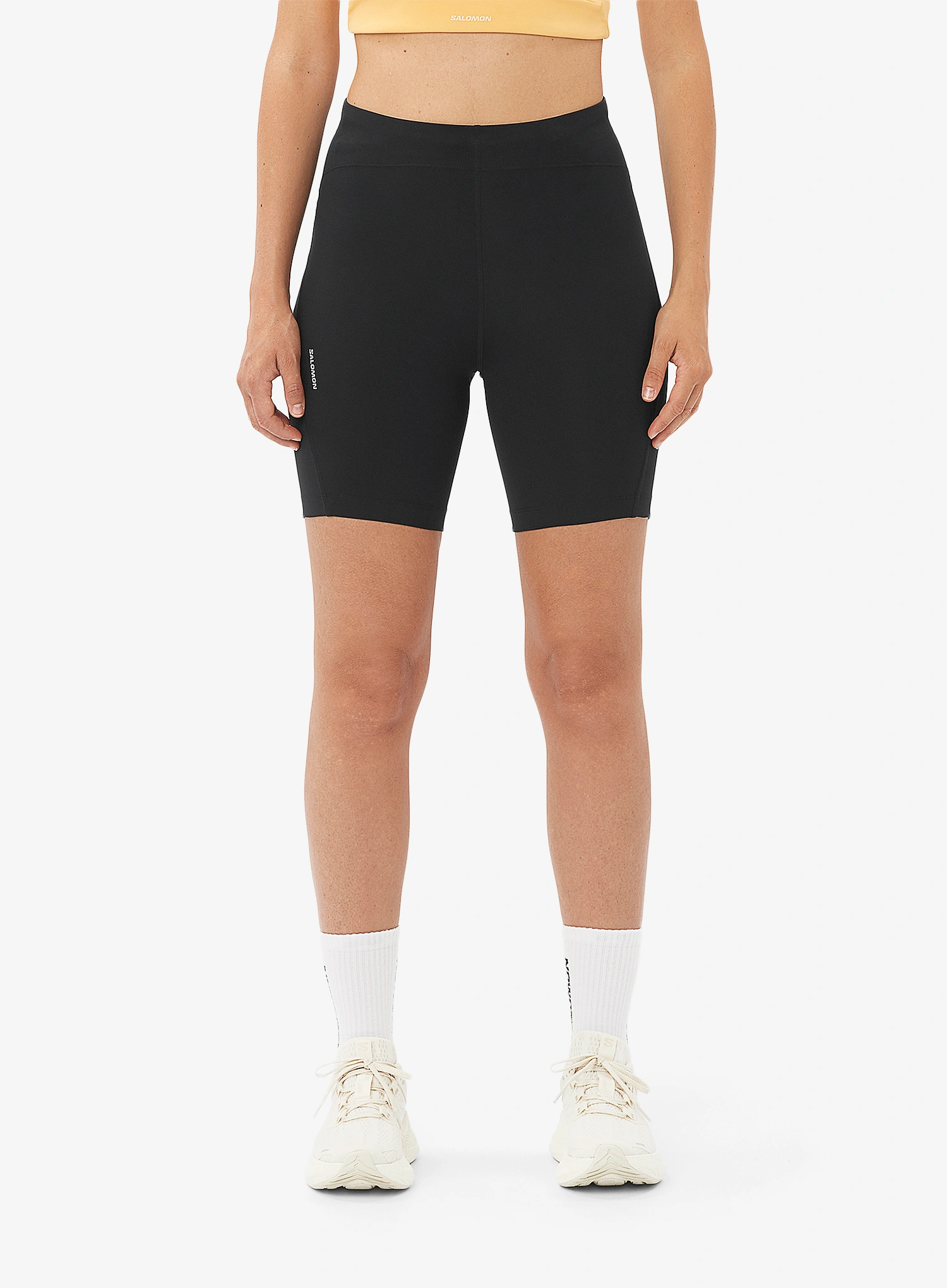Bėgimo šortai moterims Salomon Shkout C Shorts Tights 6 - deep black