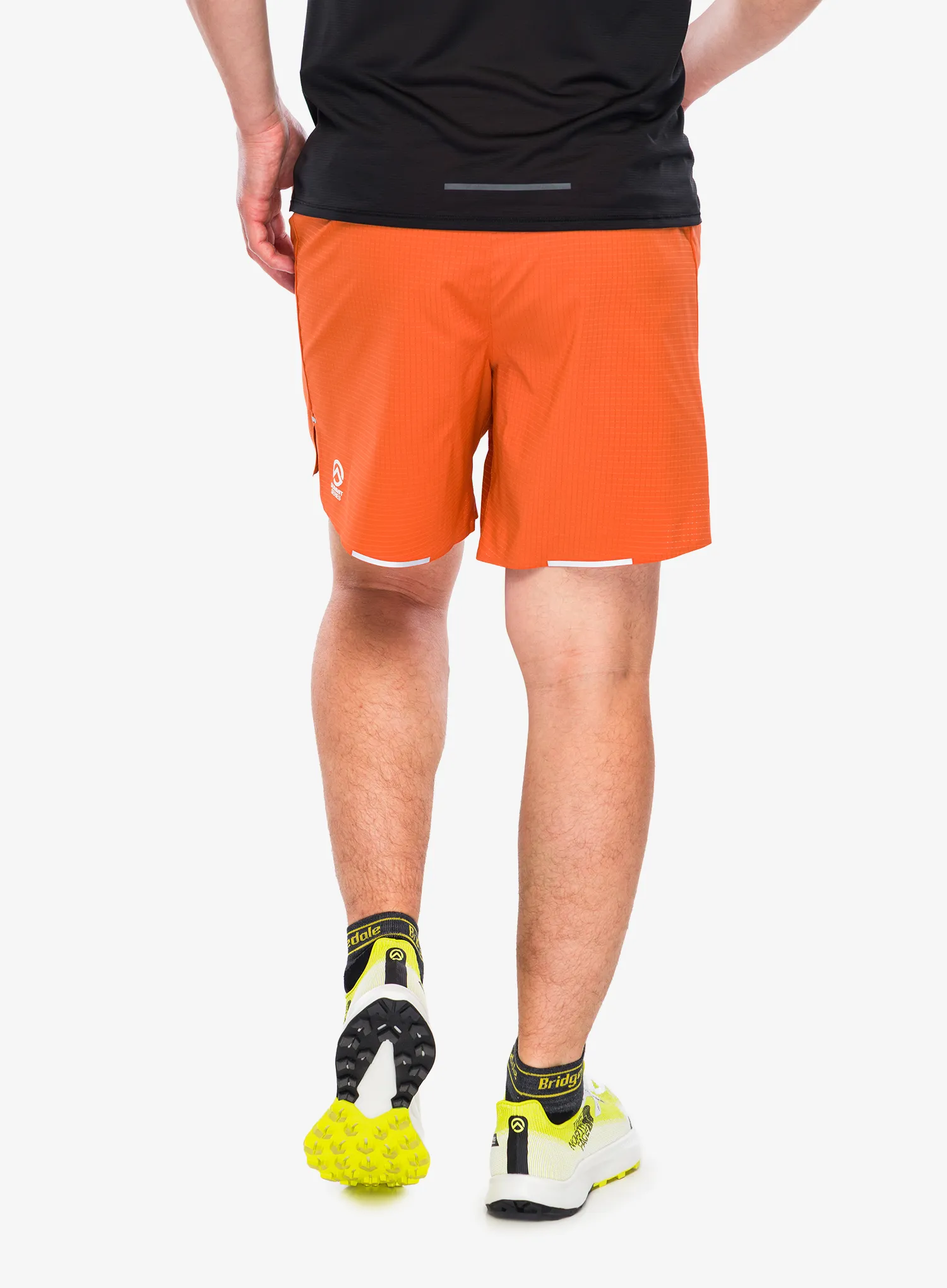 Bėgimo šortai The North Face Summit Pacesetter 7in Short - iron bronze/digital orange