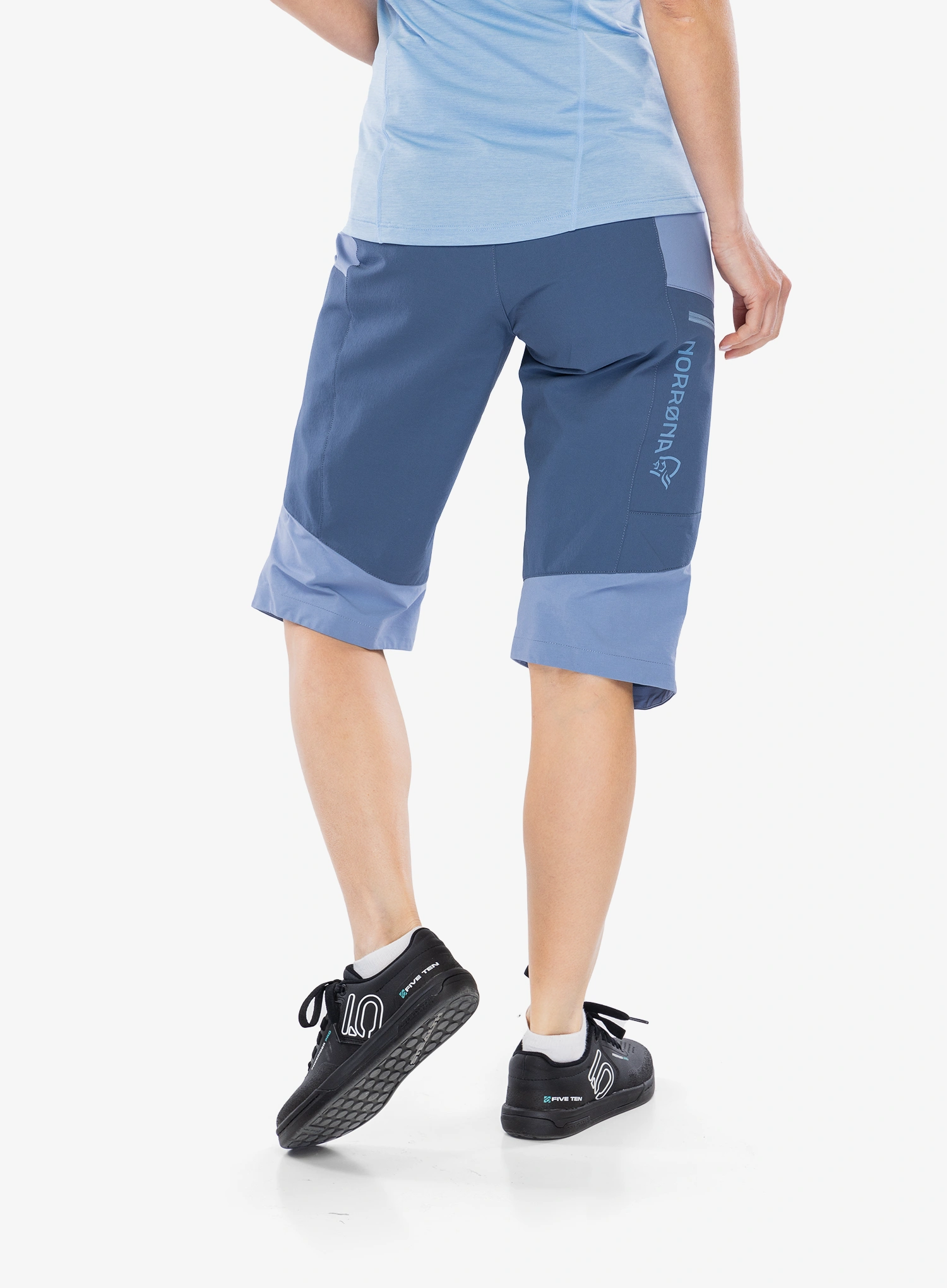 Dviratininko šortai moterims Norrona Fjora Flex1 Shorts - infinity