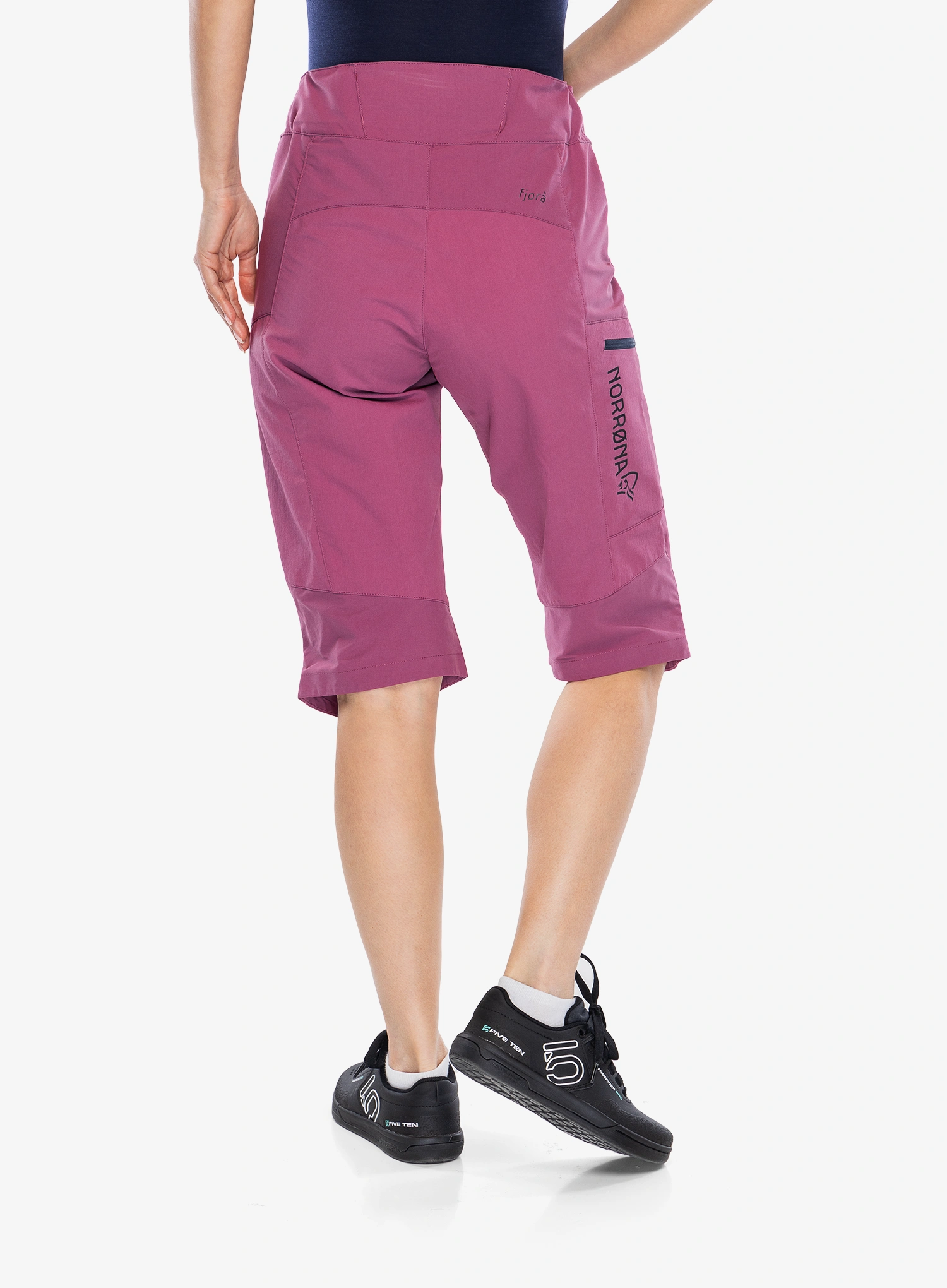 Dviratininko šortai moterims Norrona Fjora Flex1 Shorts - violet quartz