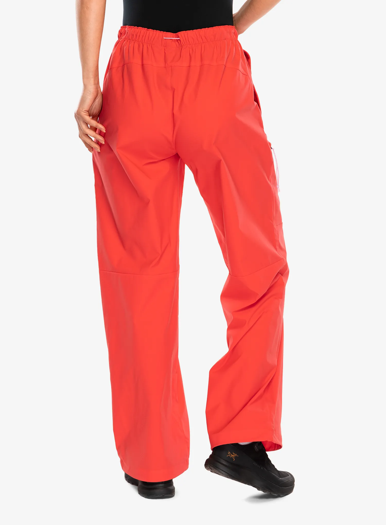 Turistinės kelnės moterims Peak Performance Outdoor Cargo Pants - brilliant red