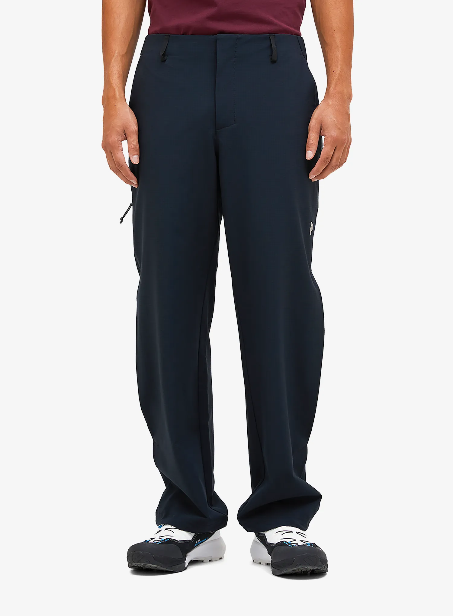 PeakPerformanceBackerGridPants_black_fw26_7333529024268_1_070.webp